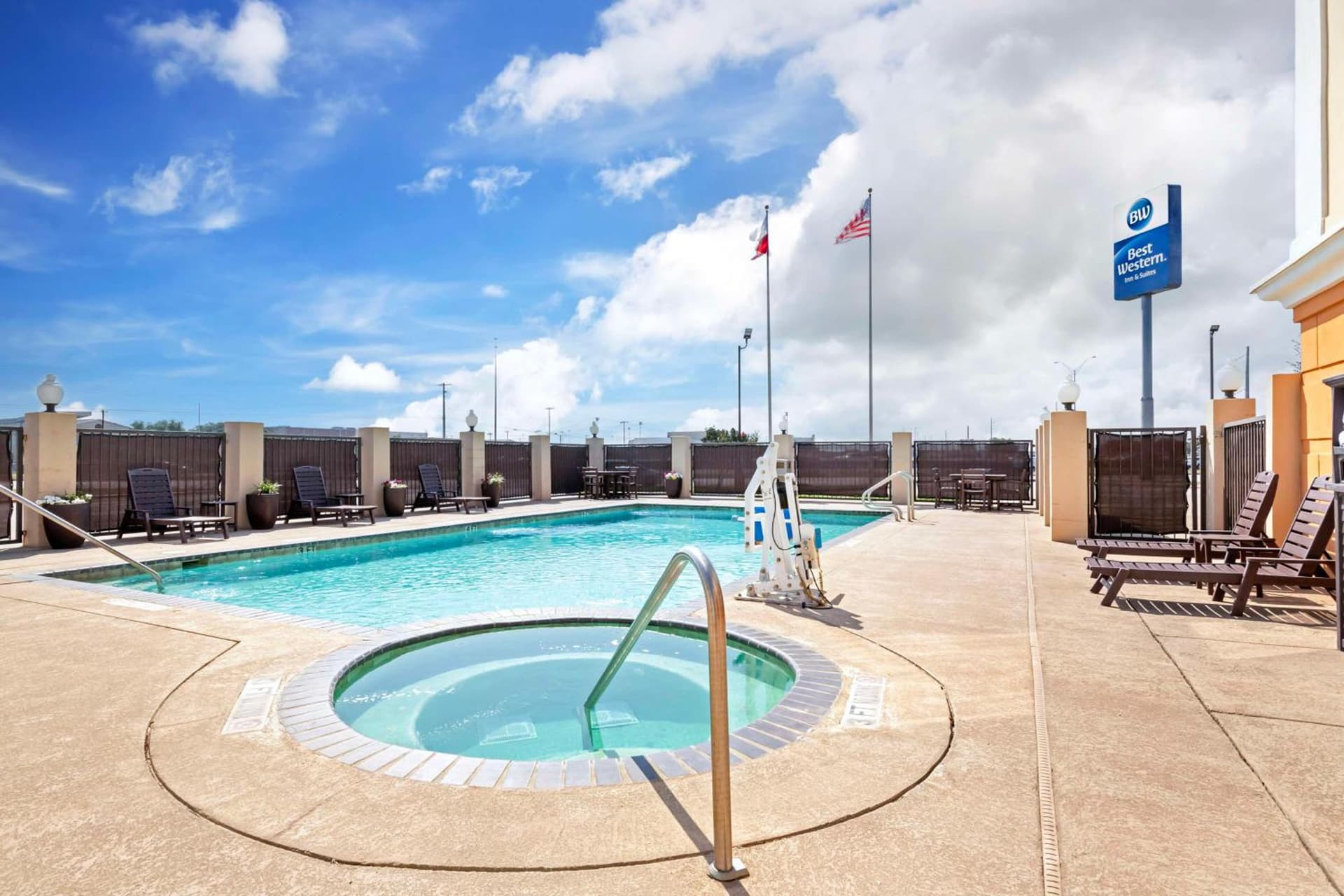Best Western Inn & Suites New Braunfels gallery photo in New Braunfels, TX — image 20