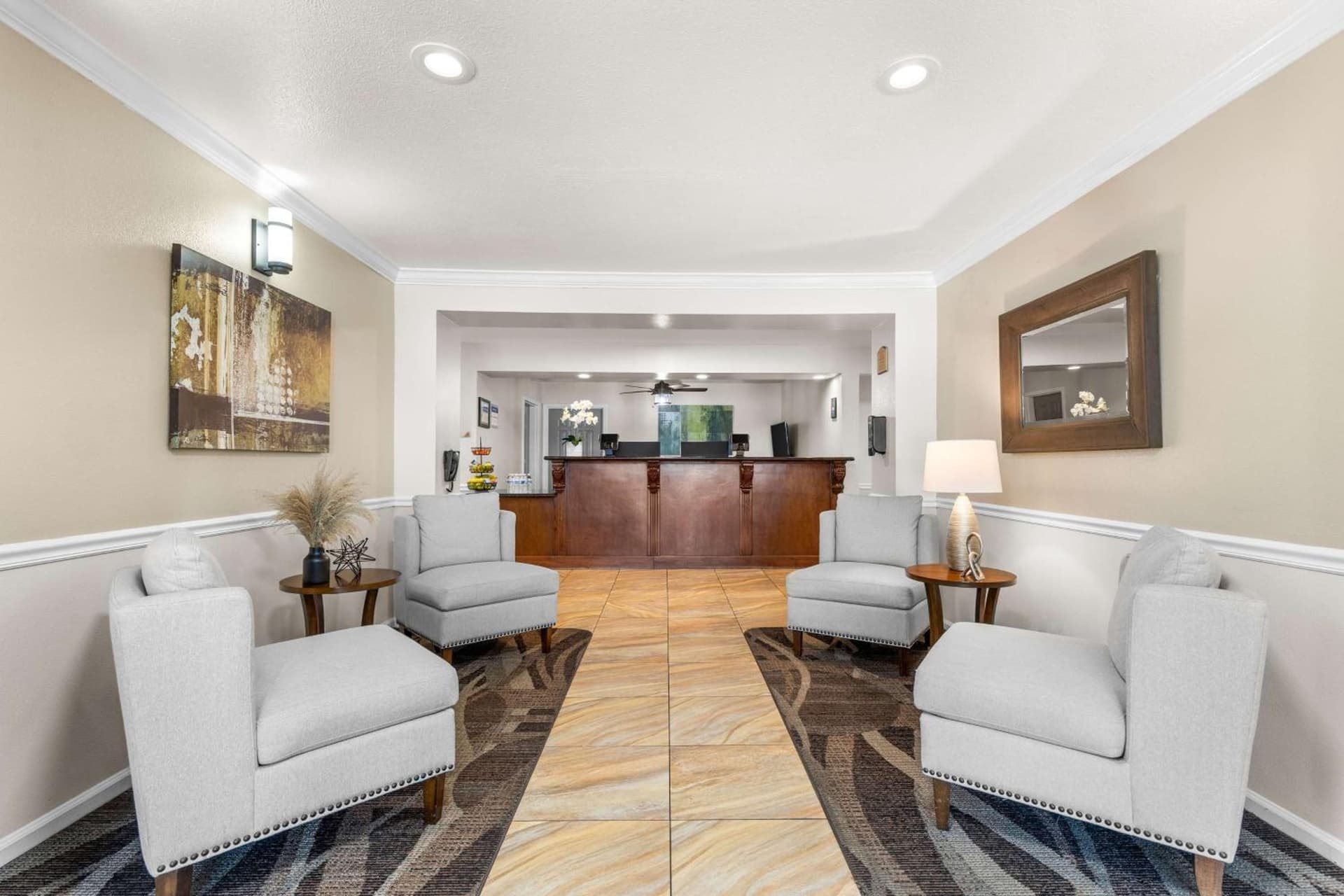 Best Western El Centro Inn interior in El Centro, CA — gallery photo 2