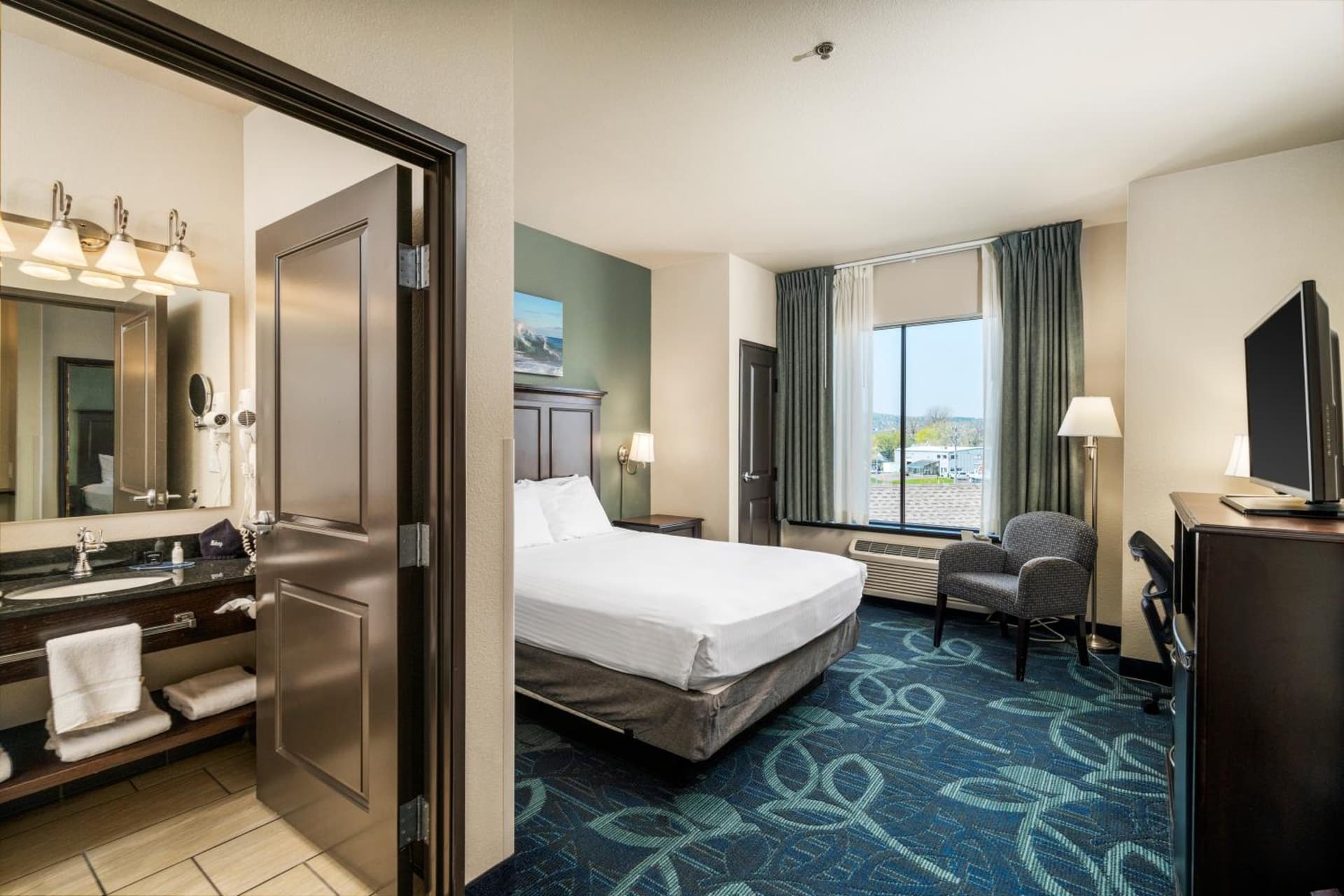 Park Point Marina Inn gallery photo in Duluth, MN — image 64