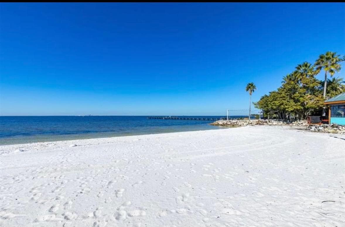 Perfect getaway with pool, hot tub and world class views gallery photo in Ruskin, FL — image 16