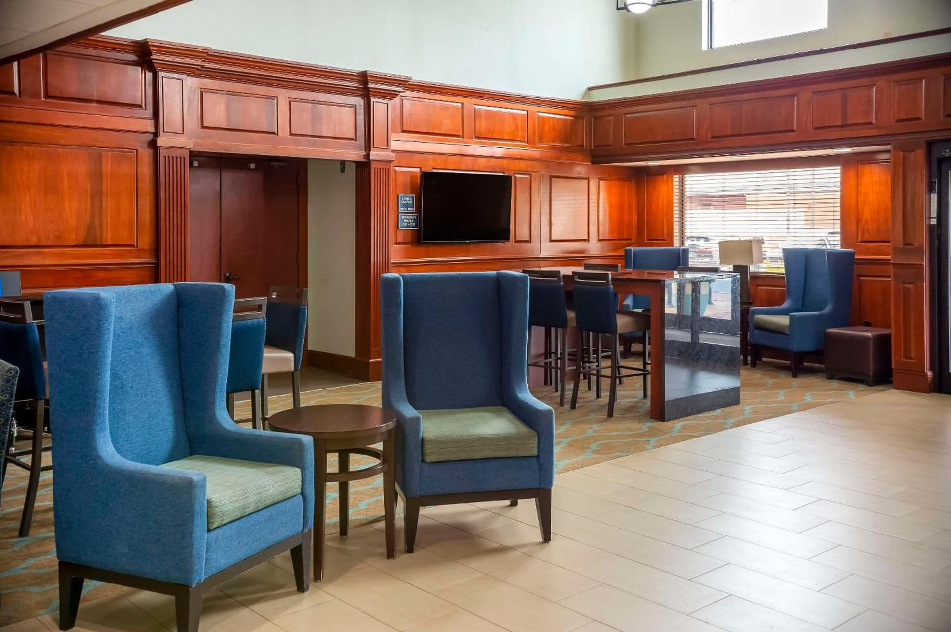 Comfort Suites Outlet Center gallery photo in Asheville, NC — image 20