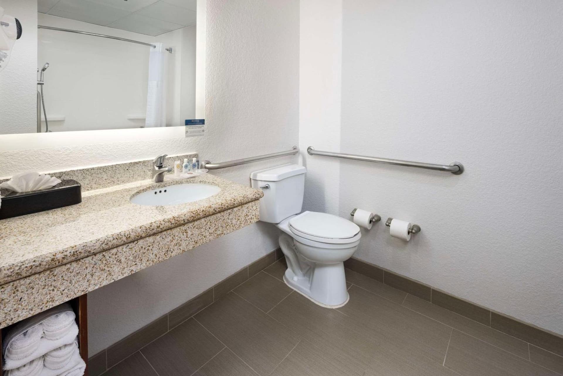 Comfort Suites Outlet Center gallery photo in Asheville, NC — image 23