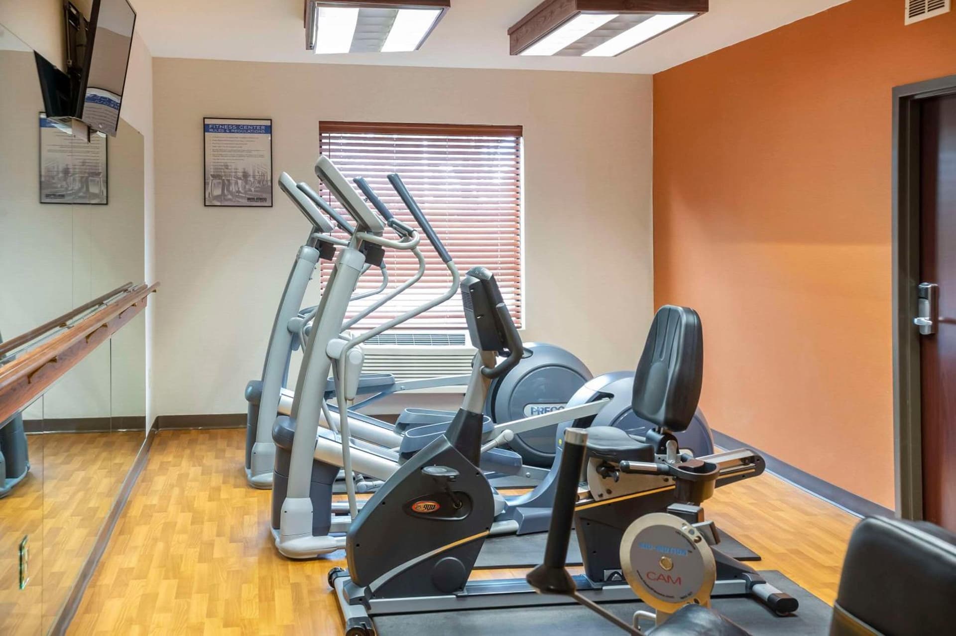 Comfort Suites Outlet Center gallery photo in Asheville, NC — image 7