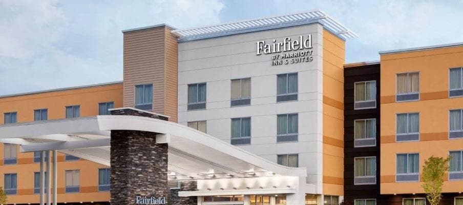 Fairfield by Marriott Inn & Suites Waycross interior in Waycross, GA — gallery photo 2