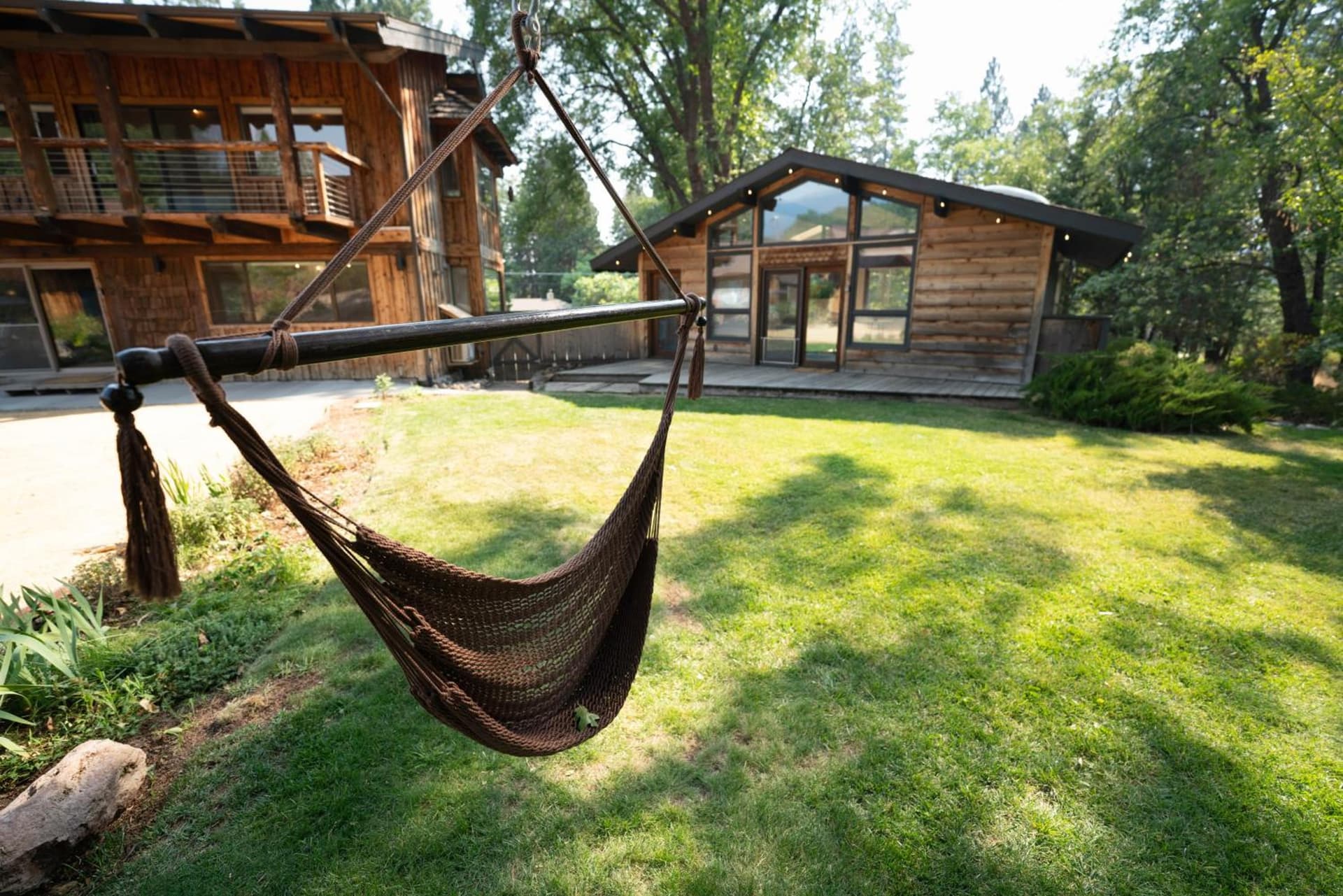 Basecamp Lodge interior in Mount Shasta, CA — gallery photo 2