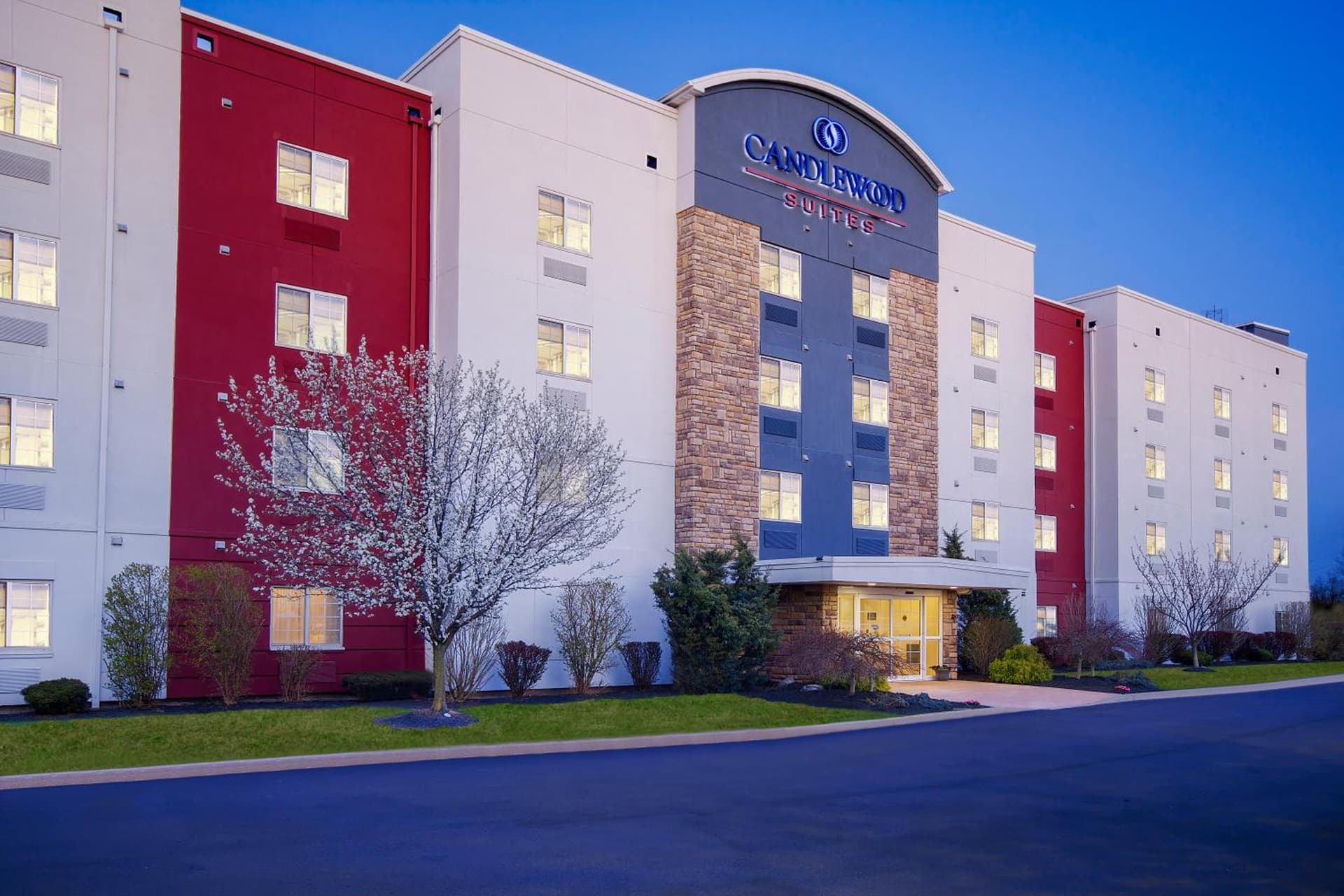 Candlewood Suites Buffalo Amherst by IHG property views in Amherst, NY — gallery photo 3
