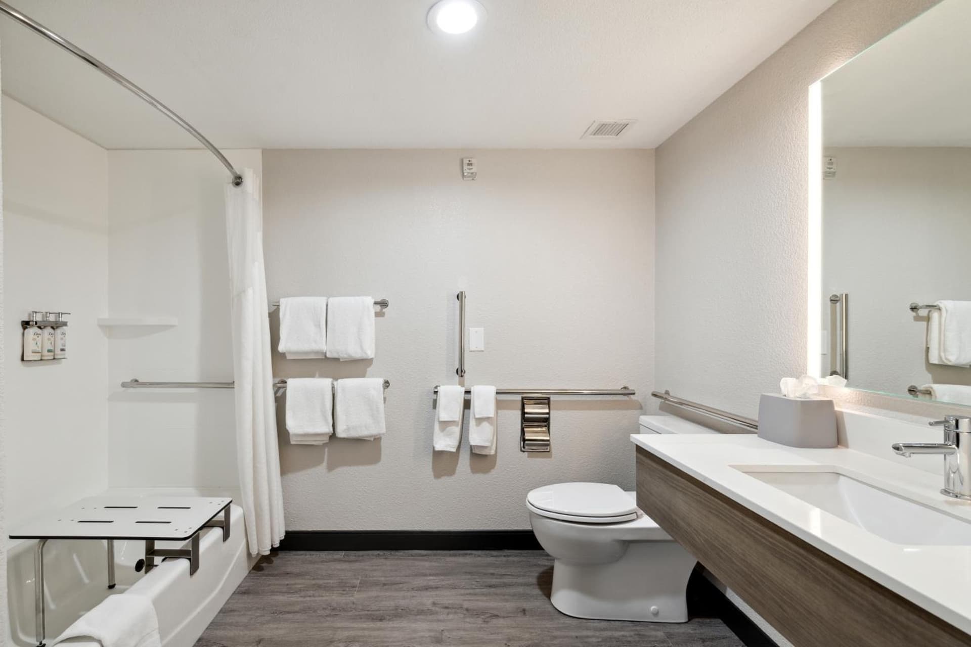Holiday Inn Express Hotel & Suites Vacaville by IHG gallery photo in Vacaville, CA — image 48