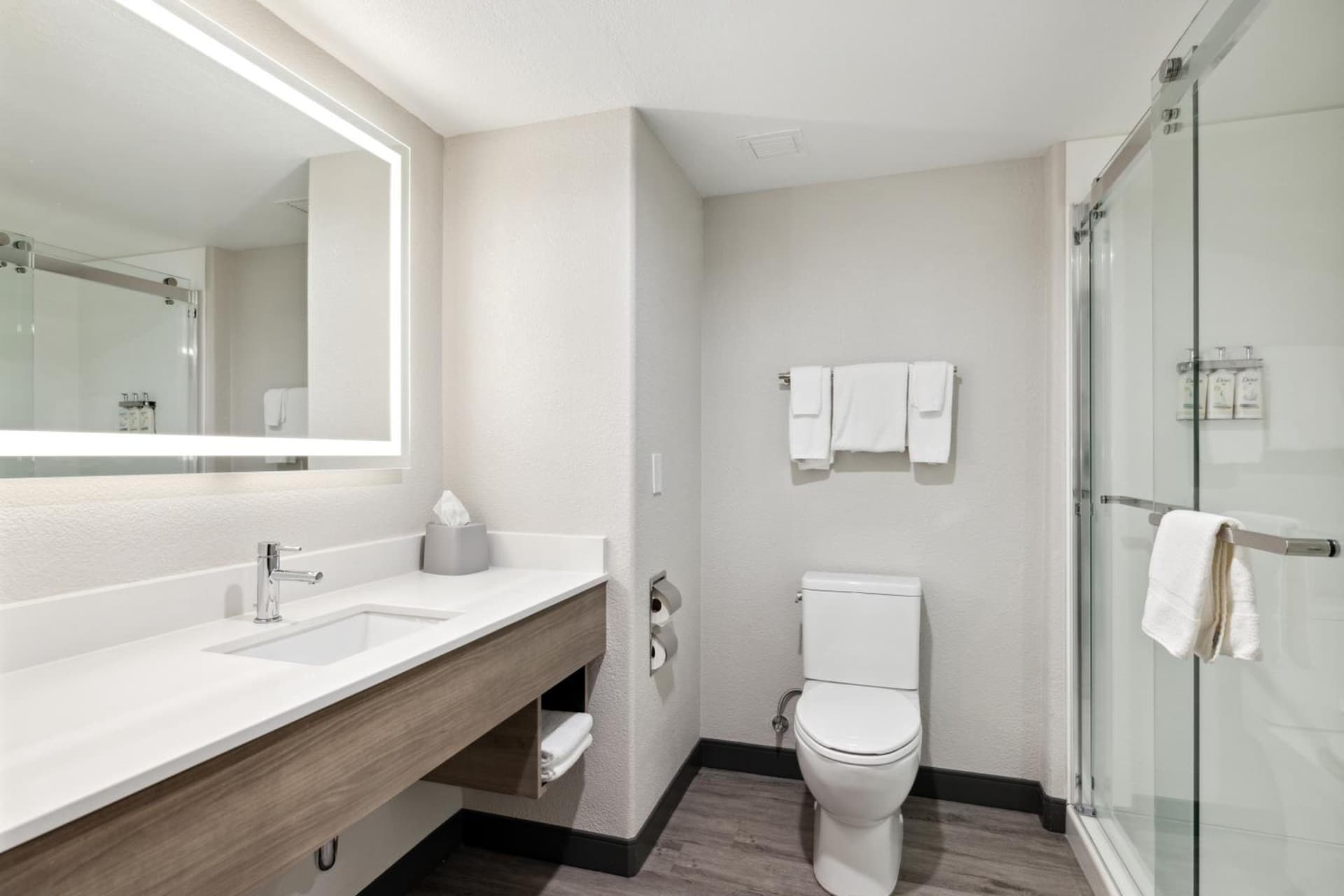 Holiday Inn Express Hotel & Suites Vacaville by IHG gallery photo in Vacaville, CA — image 46