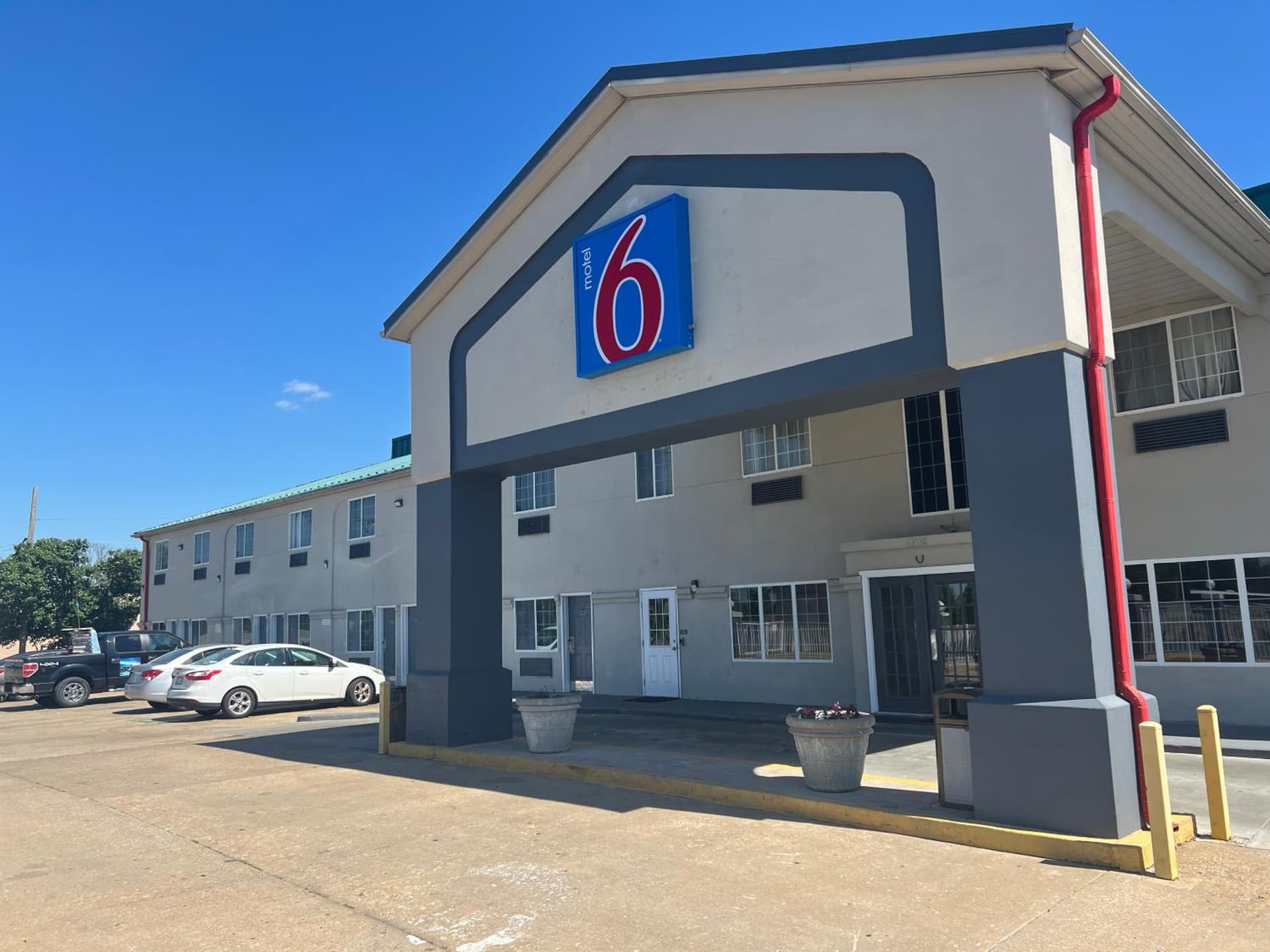 Motel 6 Tulsa, OK Airport property views in Tulsa, OK — gallery photo 3