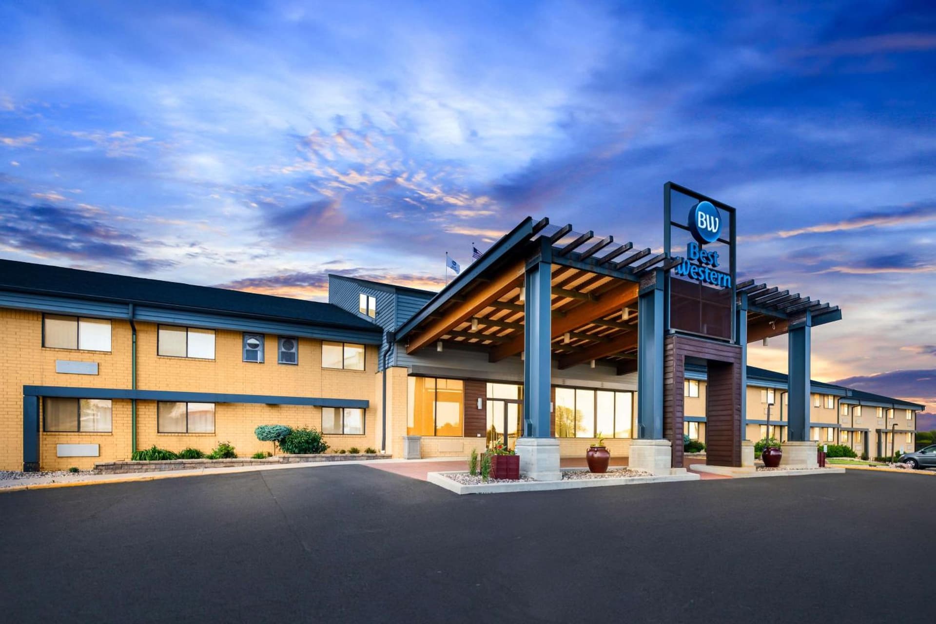 Best Western West Towne Suites gallery photo in Madison, WI — image 29