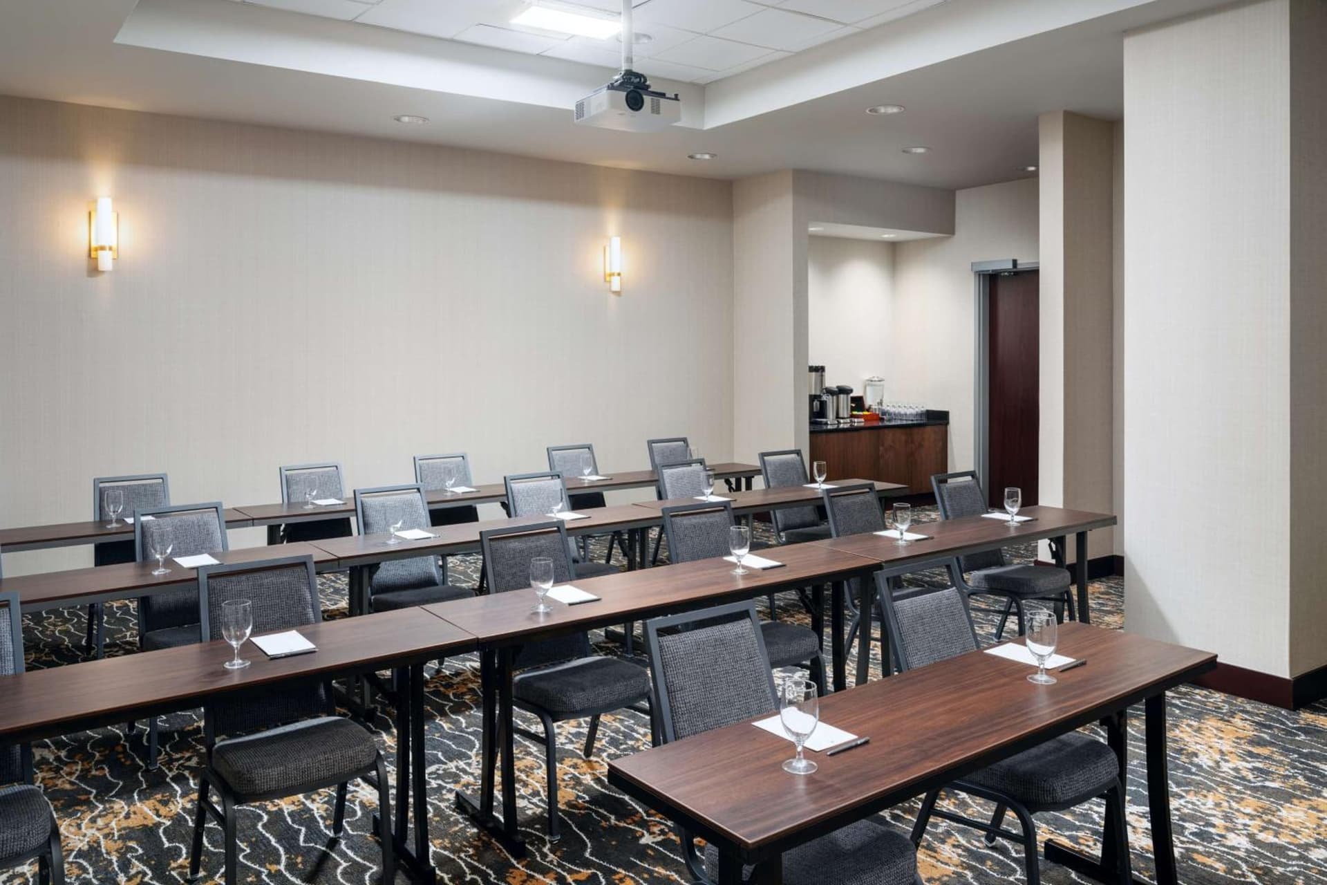 Embassy Suites Huntsville gallery photo in Huntsville, AL — image 77