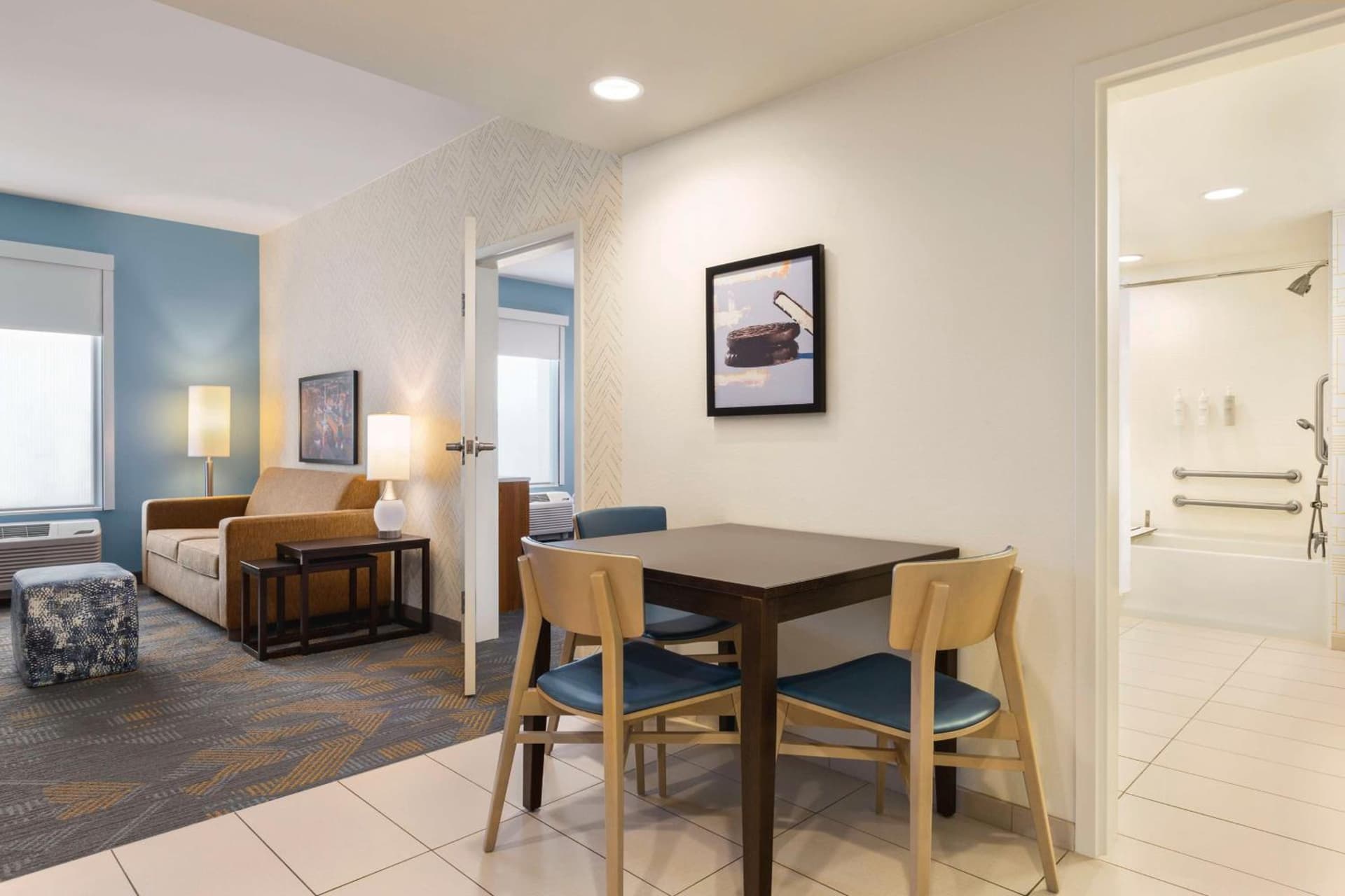 Home2 Suites By Hilton York gallery photo in York, PA — image 32