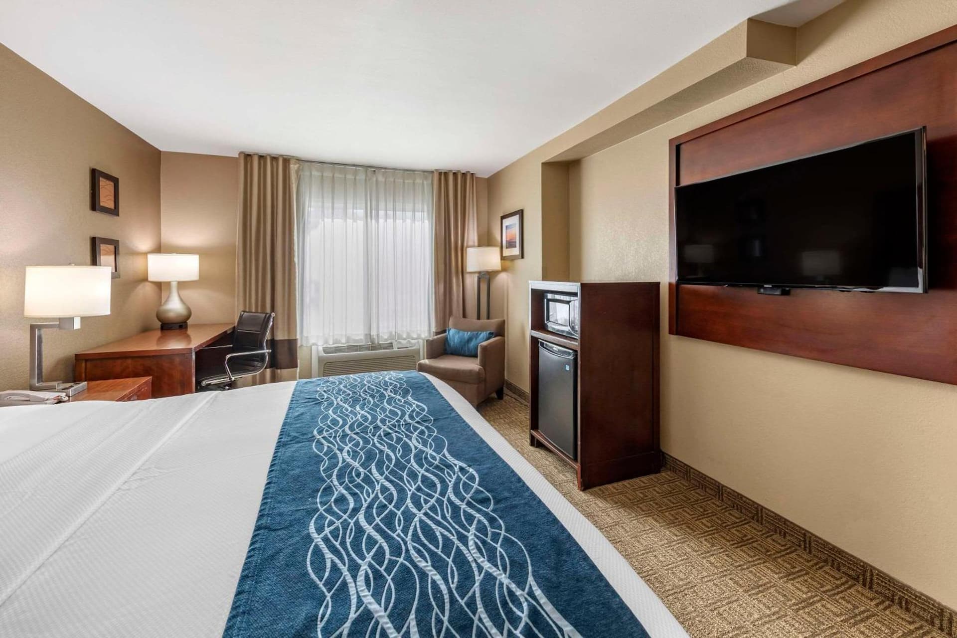 Comfort Inn & Suites Ventura Beach gallery photo in Ventura, CA — image 11