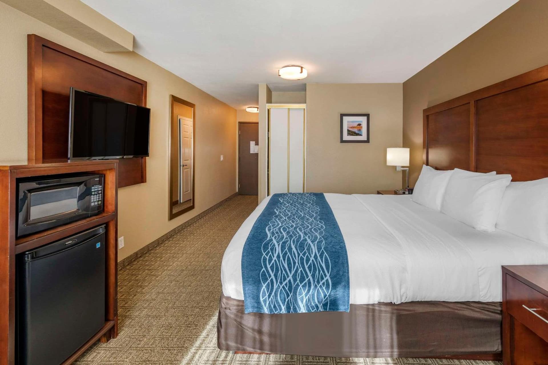 Comfort Inn & Suites Ventura Beach gallery photo in Ventura, CA — image 22