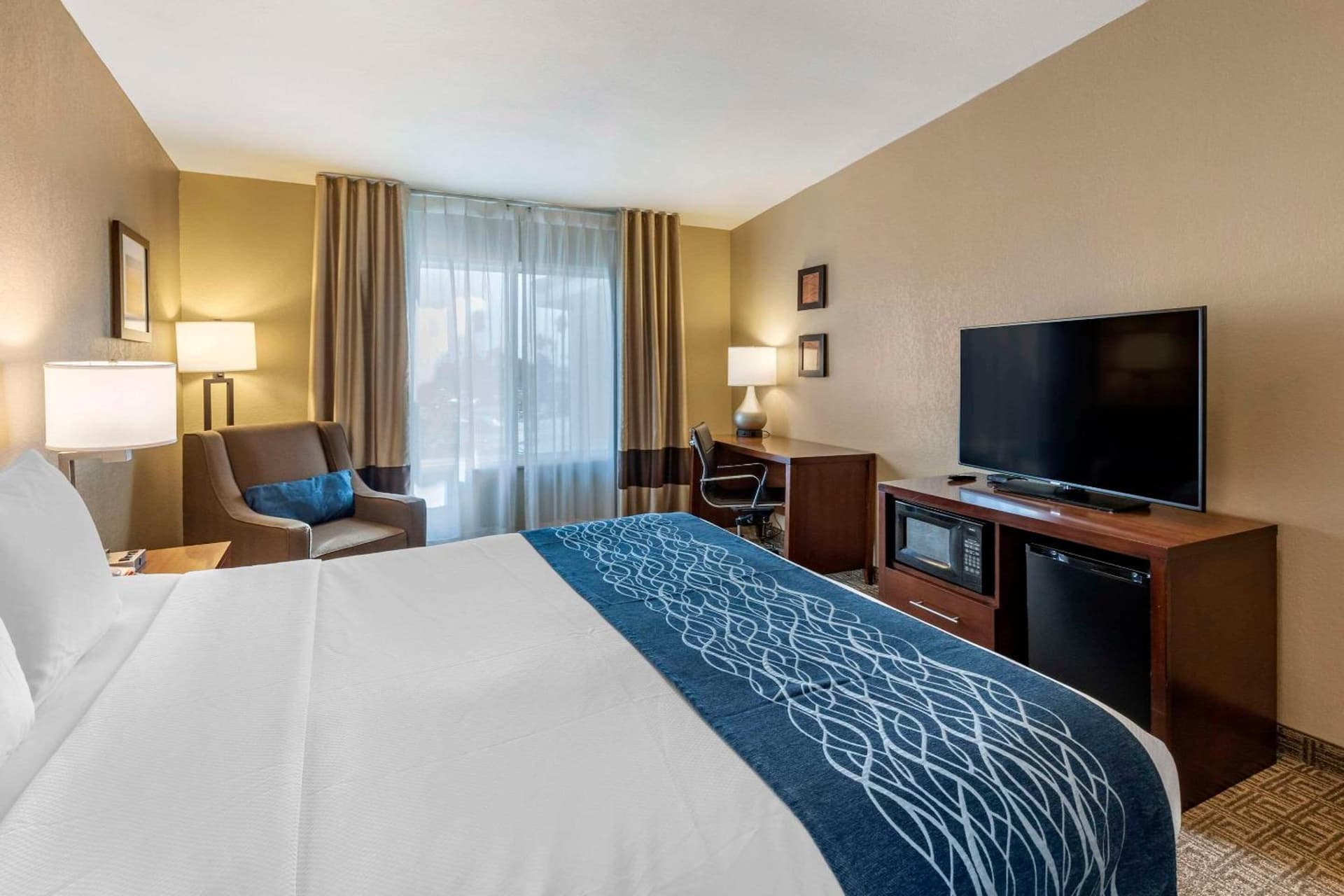 Comfort Inn & Suites Ventura Beach gallery photo in Ventura, CA — image 17