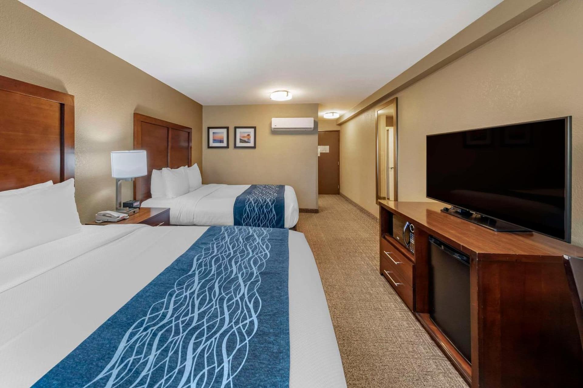 Comfort Inn & Suites Ventura Beach gallery photo in Ventura, CA — image 33