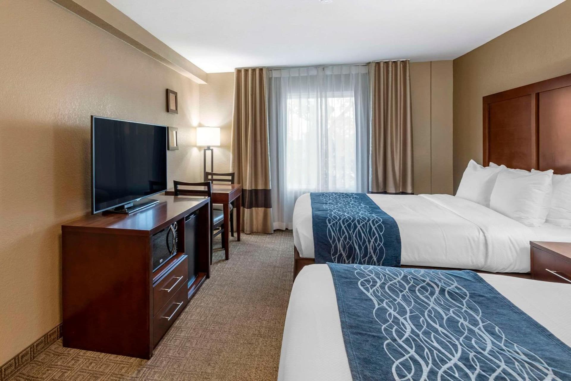Comfort Inn & Suites Ventura Beach gallery photo in Ventura, CA — image 16