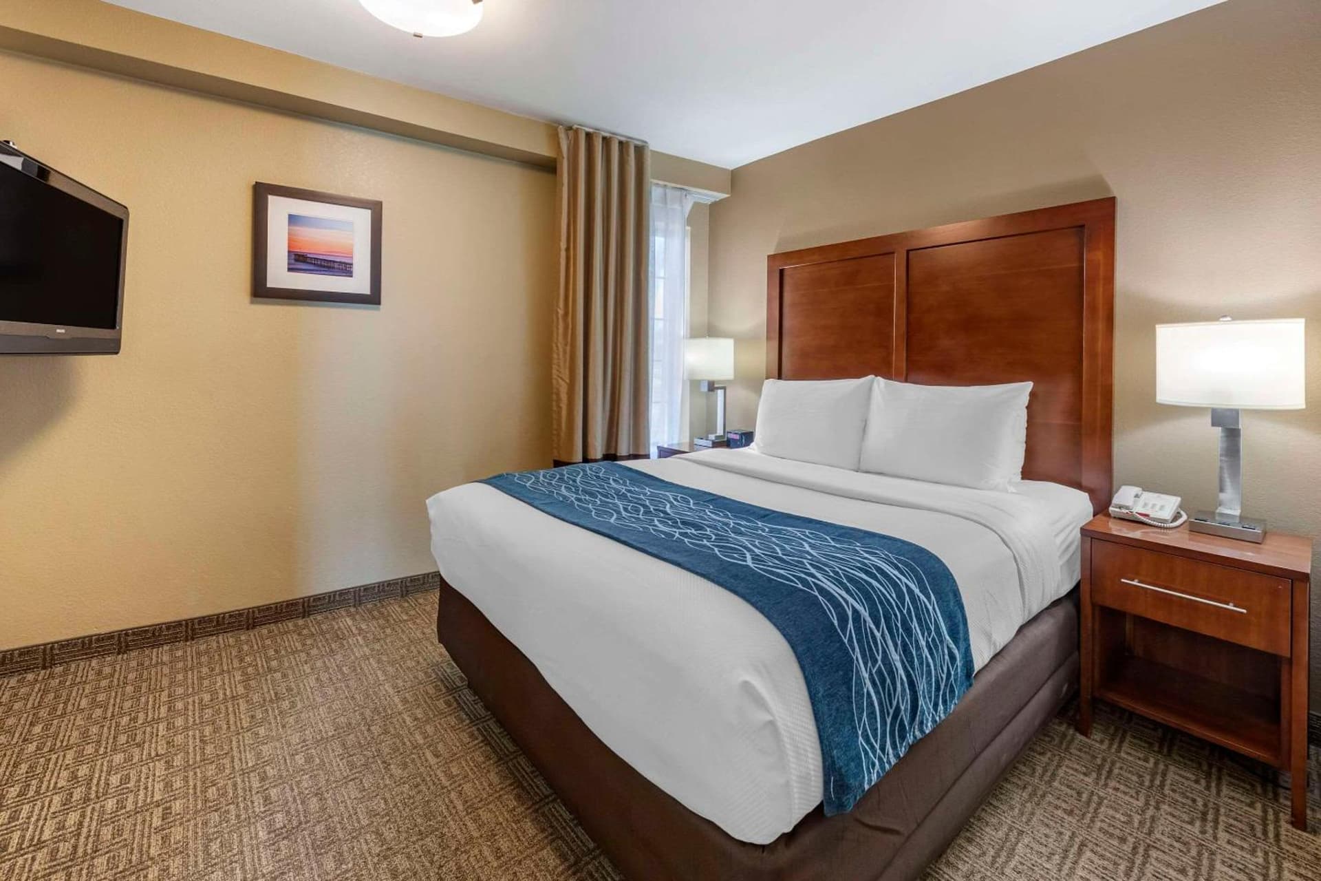 Comfort Inn & Suites Ventura Beach gallery photo in Ventura, CA — image 4