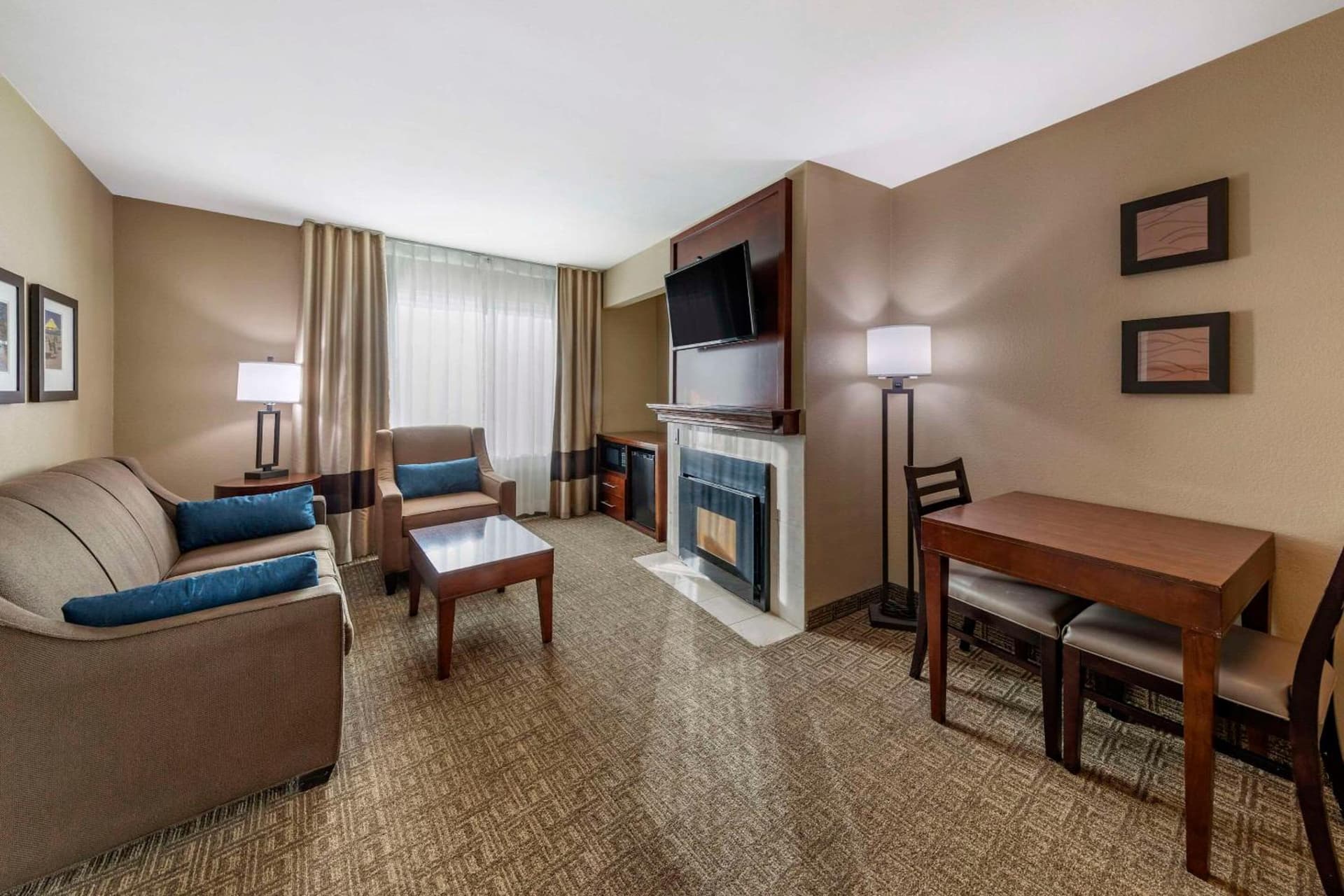 Comfort Inn & Suites Ventura Beach gallery photo in Ventura, CA — image 6