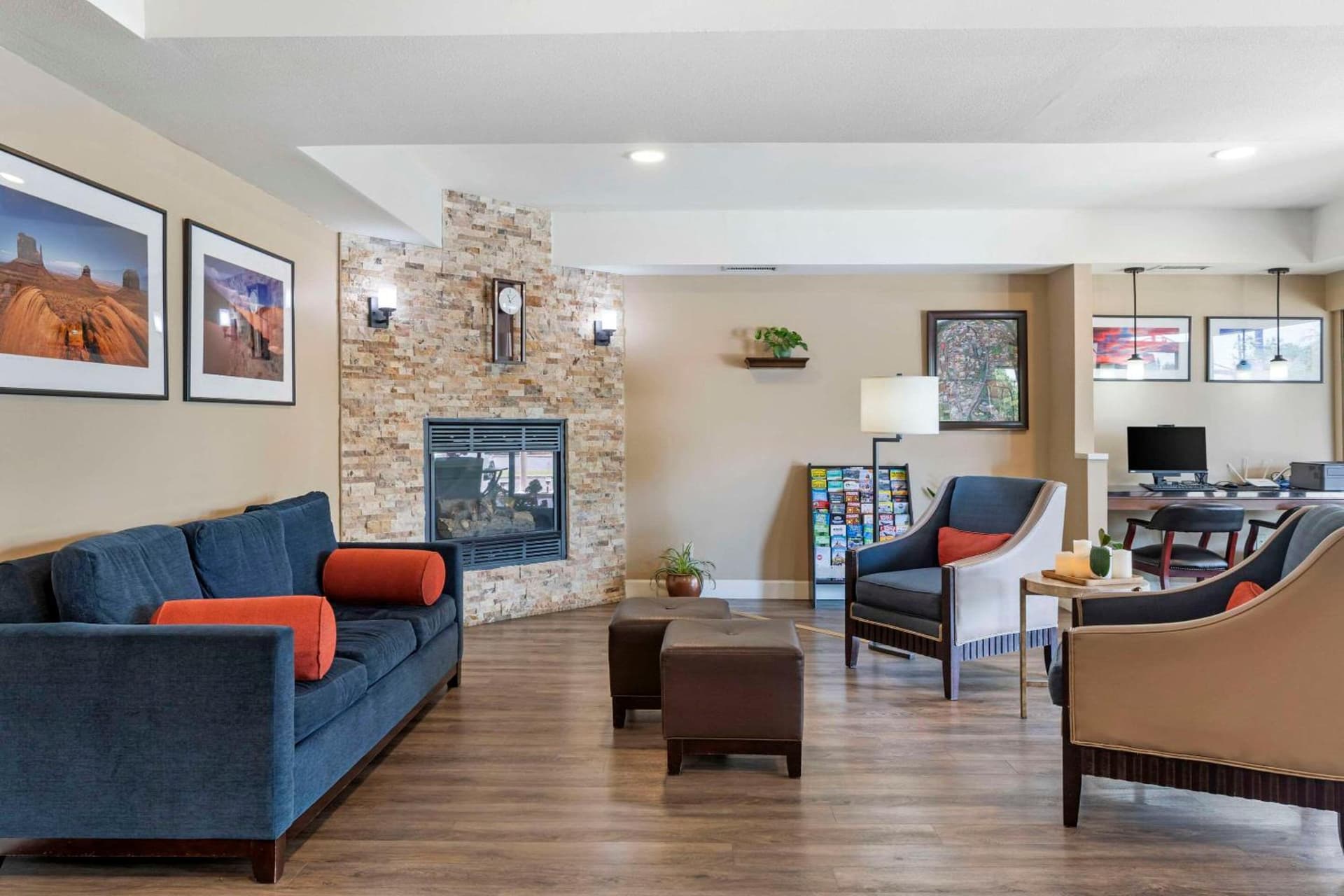 Comfort Suites Tulare Sequoia Gateway property views in Tulare, CA — gallery photo 3