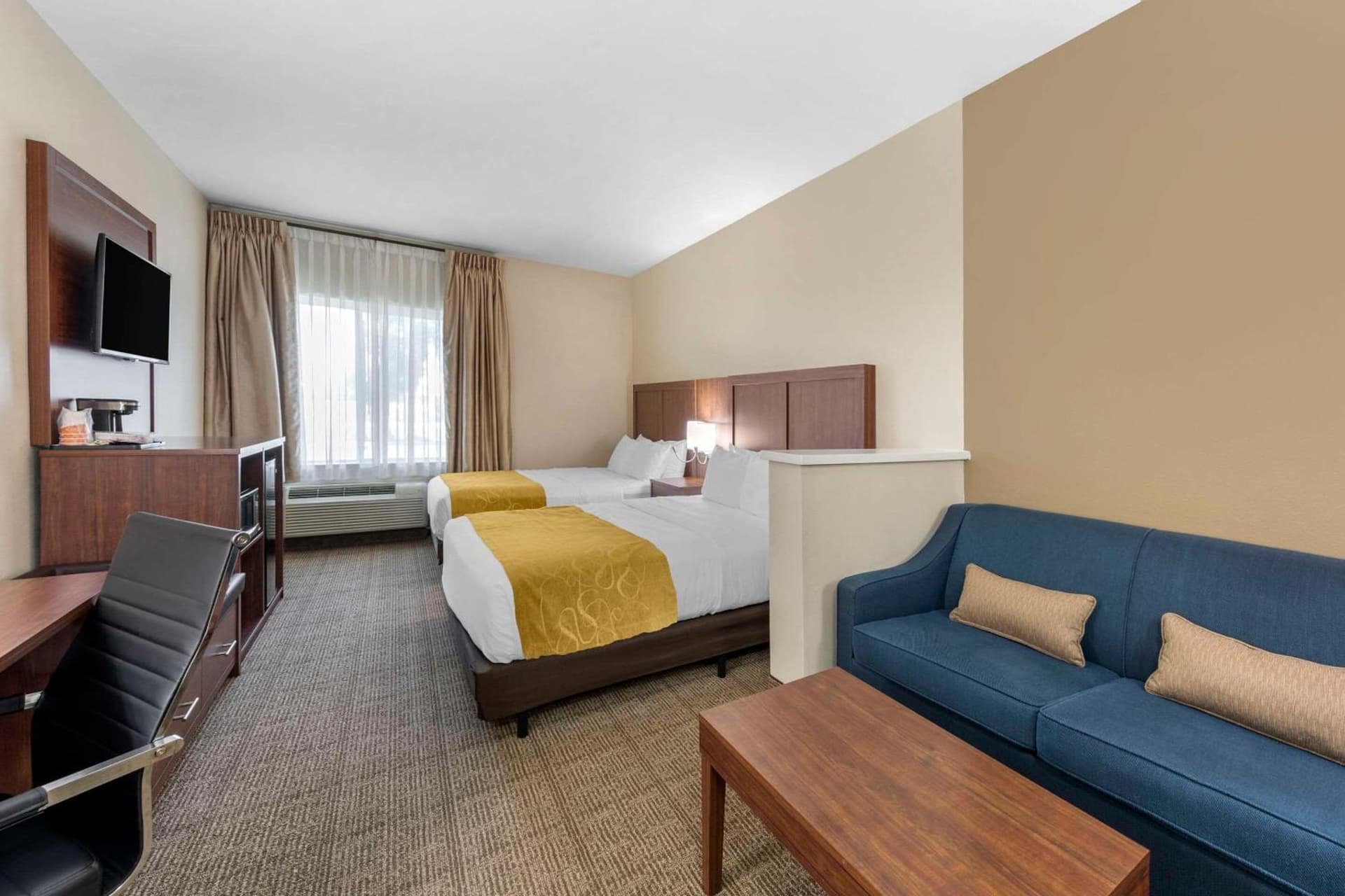Comfort Suites Tulare Sequoia Gateway gallery photo in Tulare, CA — image 5