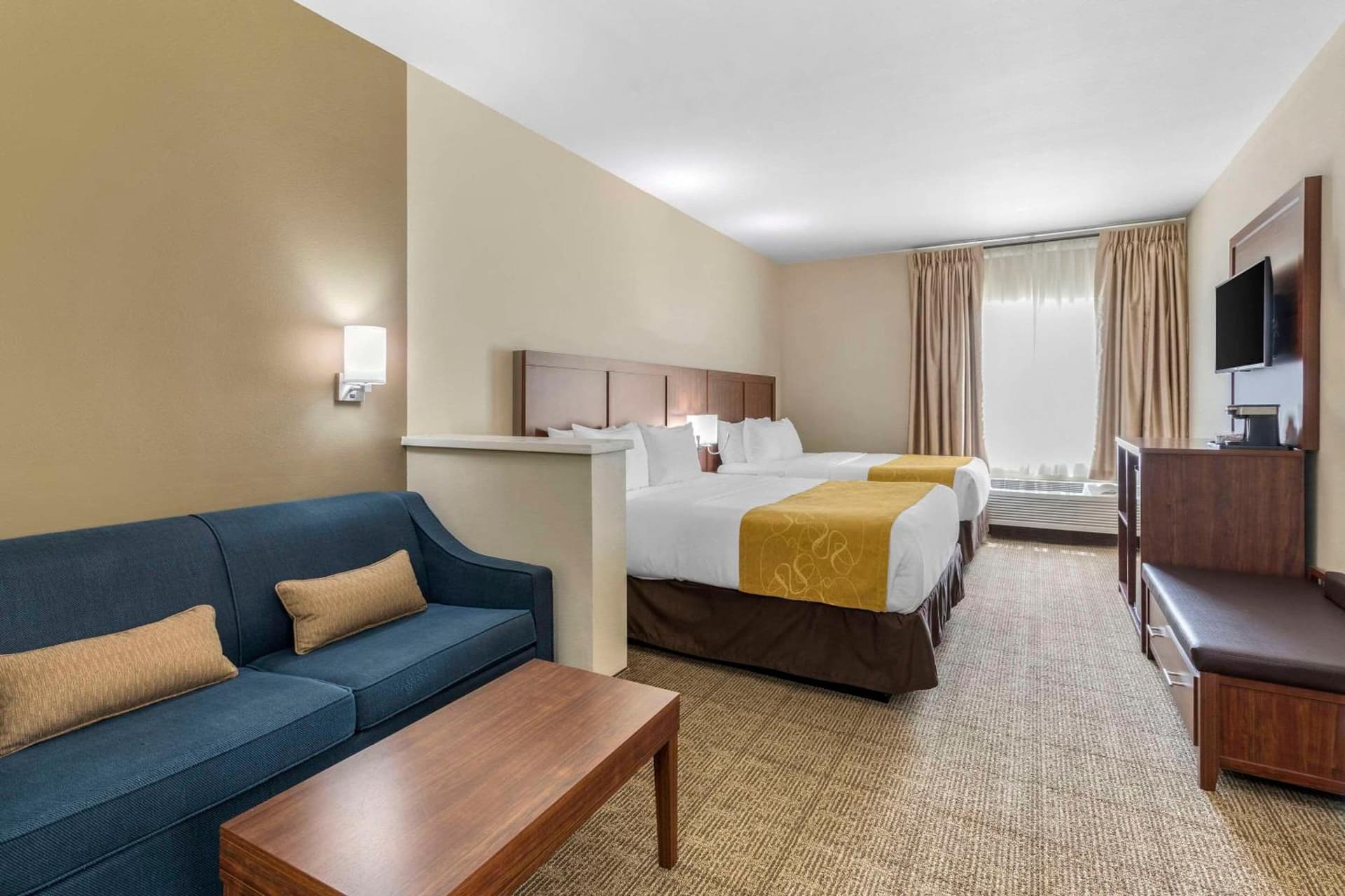 Comfort Suites Tulare Sequoia Gateway gallery photo in Tulare, CA — image 6