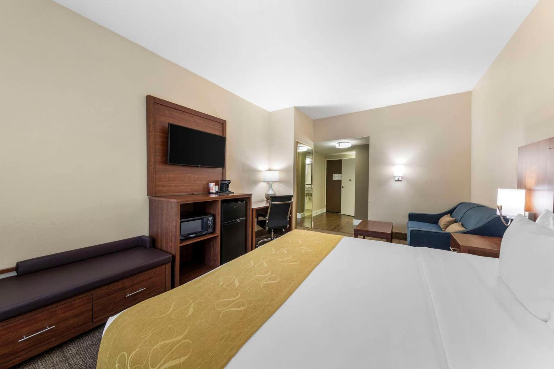 Comfort Suites Tulare Sequoia Gateway gallery photo in Tulare, CA — image 43