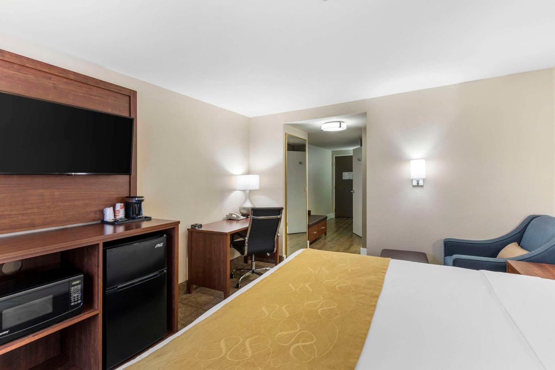 Comfort Suites Tulare Sequoia Gateway gallery photo in Tulare, CA — image 34