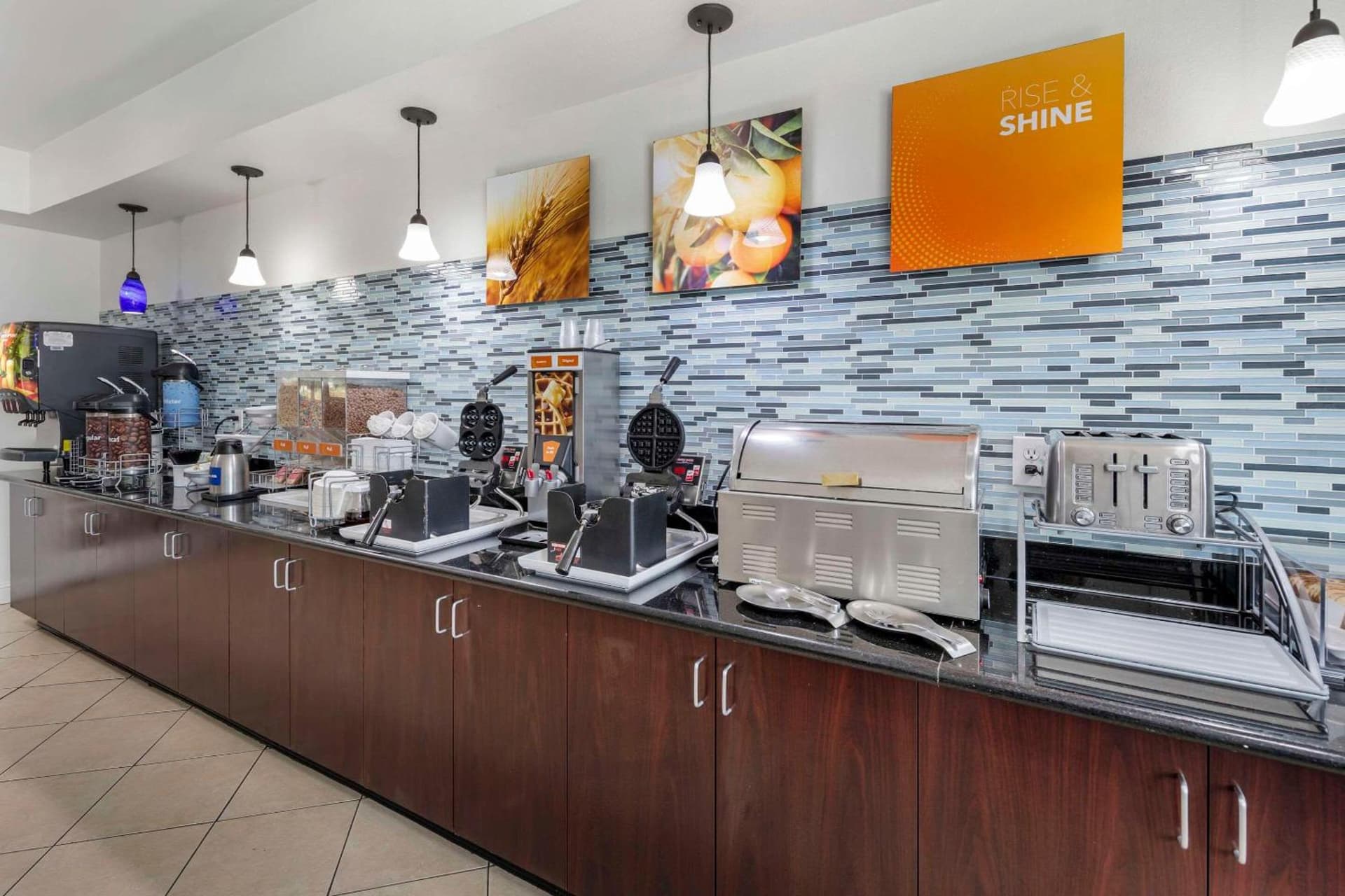 Comfort Suites Tulare Sequoia Gateway gallery photo in Tulare, CA — image 46