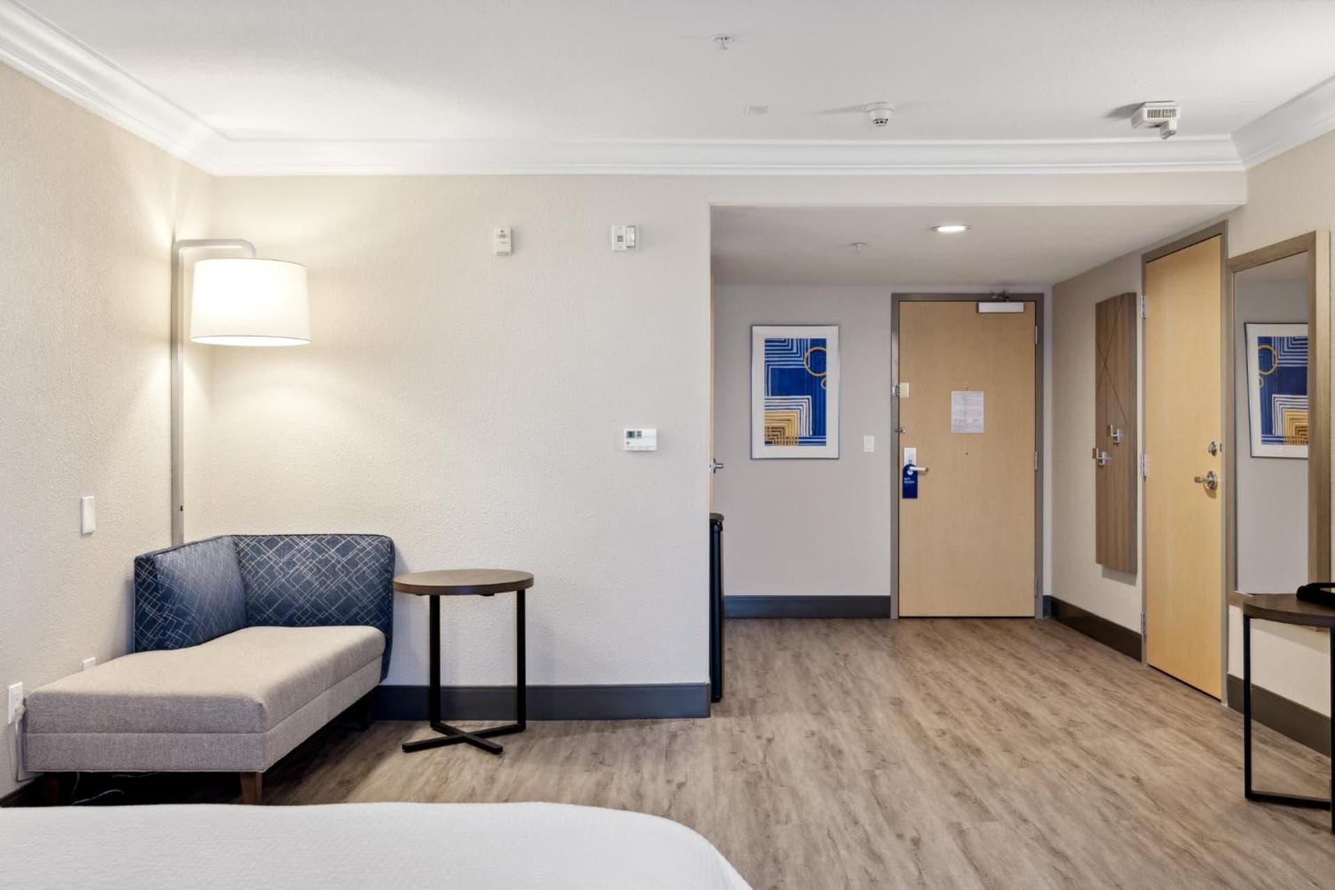 Holiday Inn Express Hotel & Suites Vacaville by IHG gallery photo in Vacaville, CA — image 7