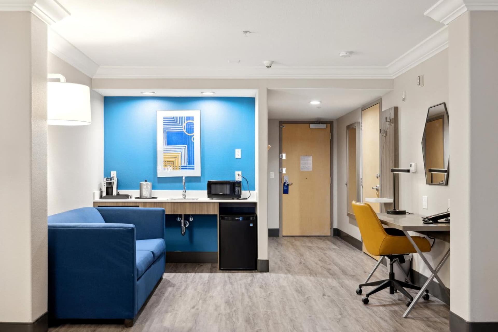 Holiday Inn Express Hotel & Suites Vacaville by IHG gallery photo in Vacaville, CA — image 6