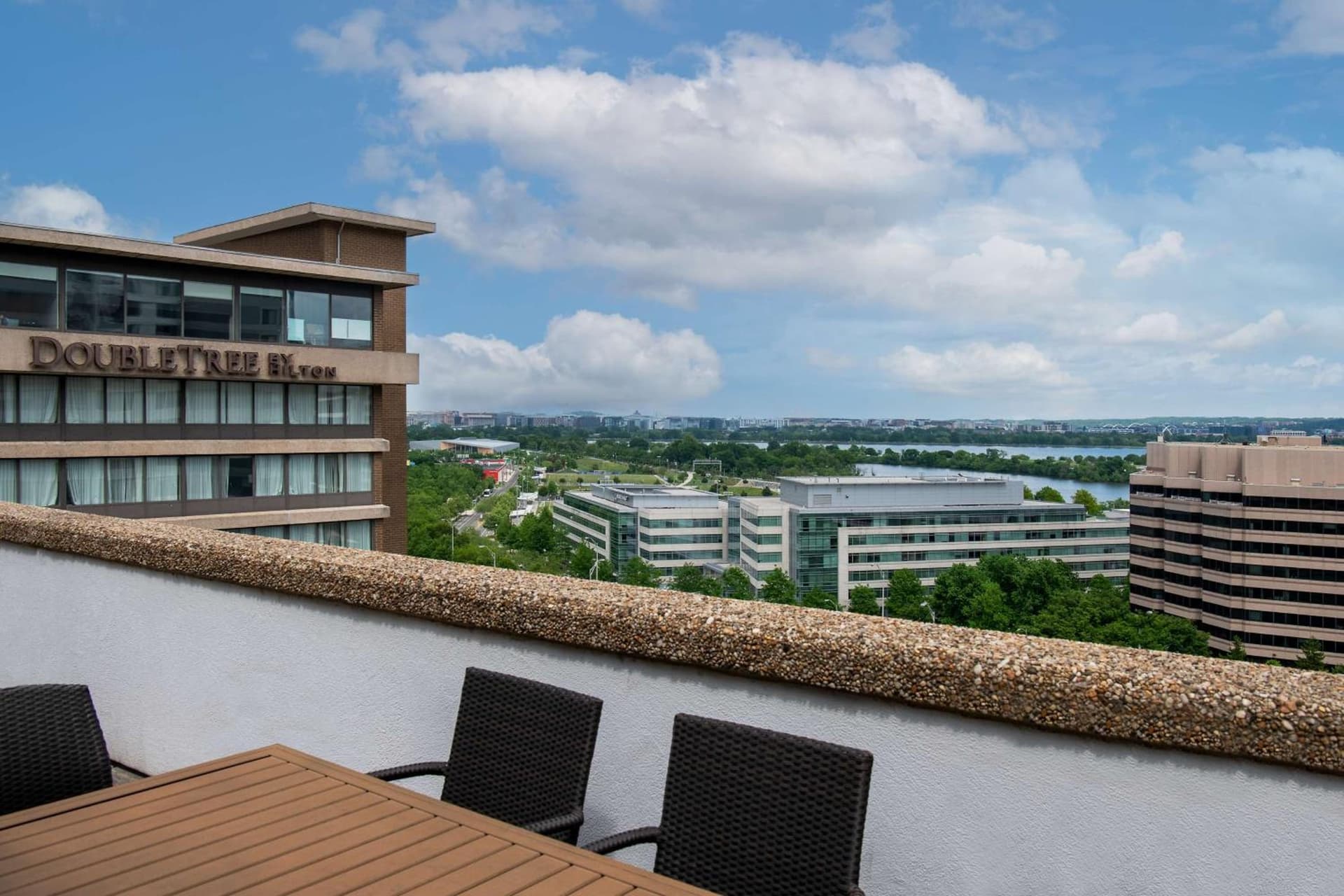 DoubleTree by Hilton Washington DC – Crystal City gallery photo in Arlington, VA — image 58