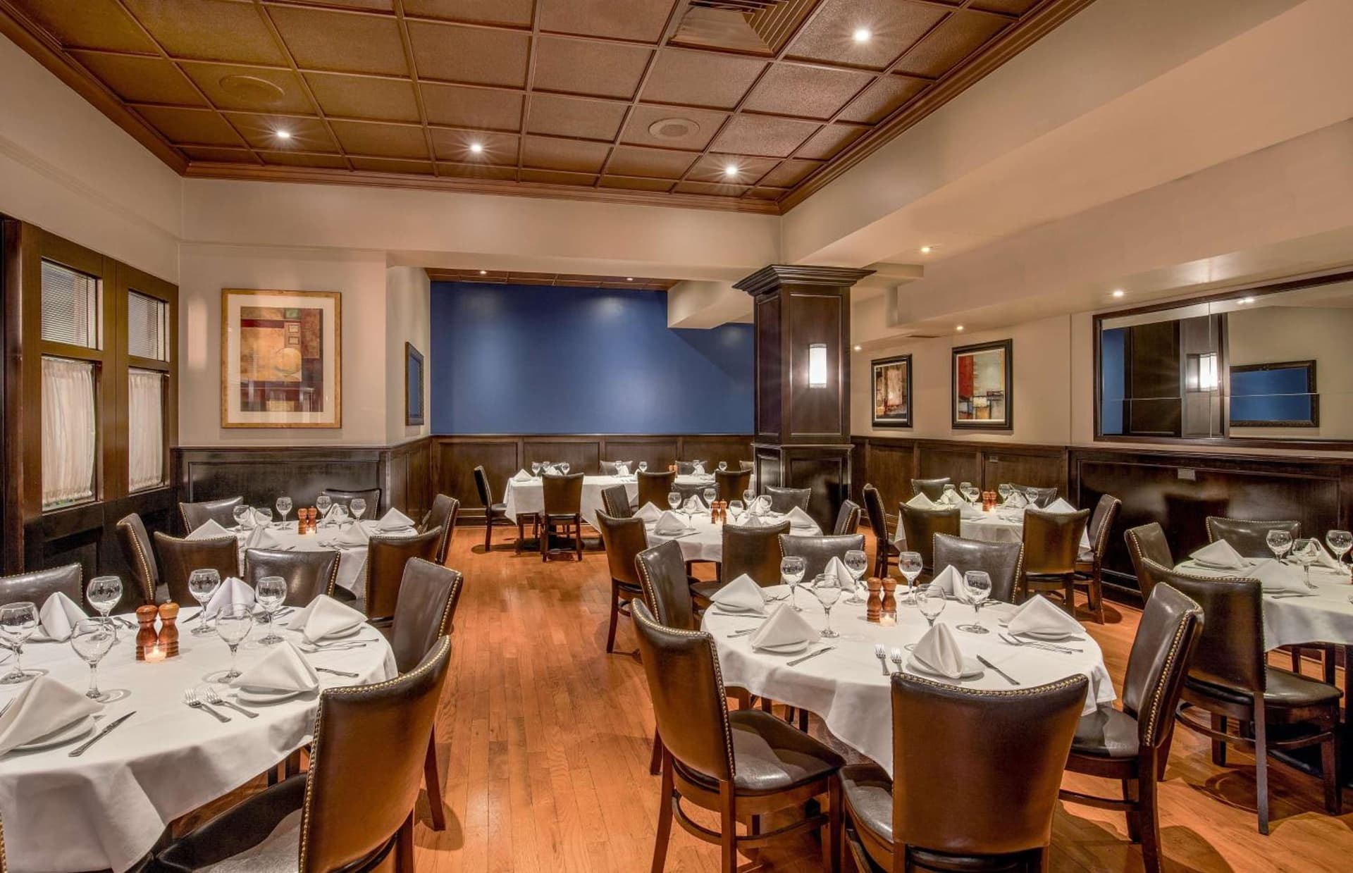 DoubleTree by Hilton Hotel and Conference Center Chicago North Shore gallery photo in Skokie, IL — image 31