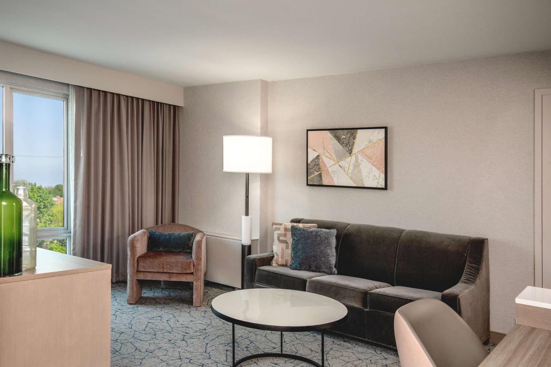 DoubleTree by Hilton Hotel and Conference Center Chicago North Shore gallery photo in Skokie, IL — image 38