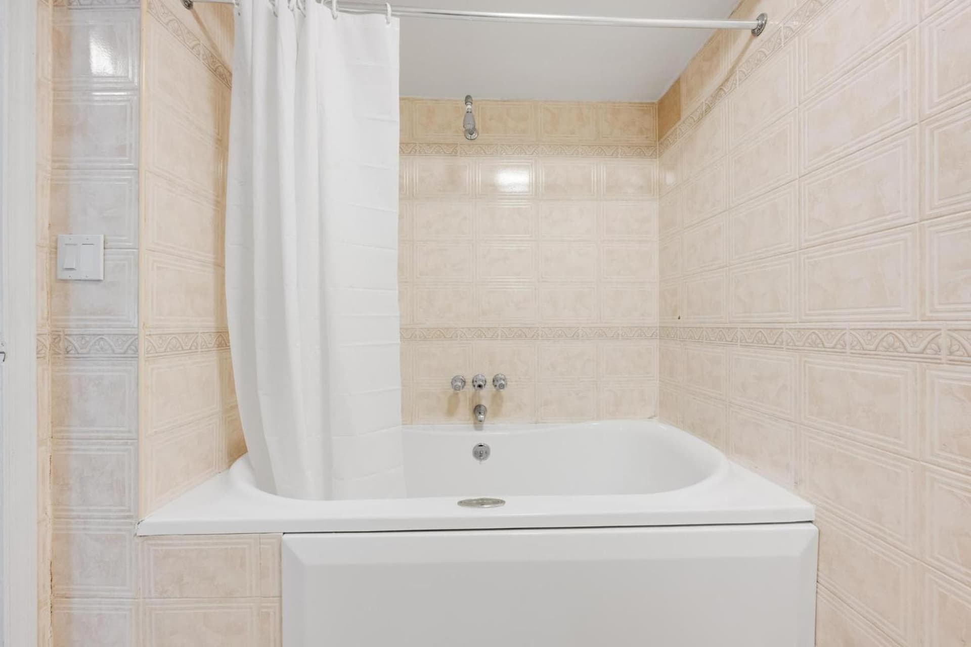 Bay Ridge ApartHotel property views in Brooklyn, NY — gallery photo 3