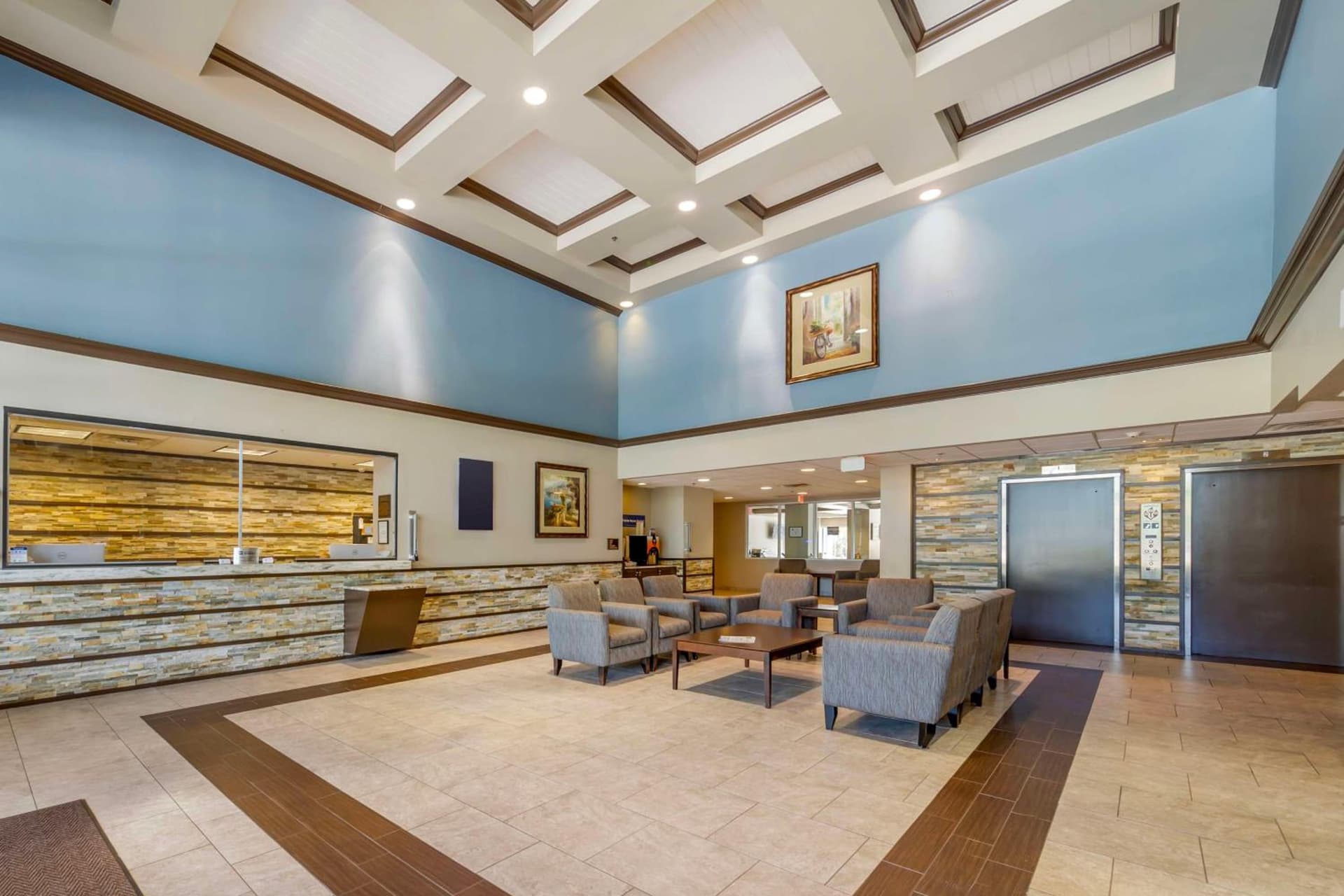 Best Western Naples Plaza Hotel property views in Naples, FL — gallery photo 3