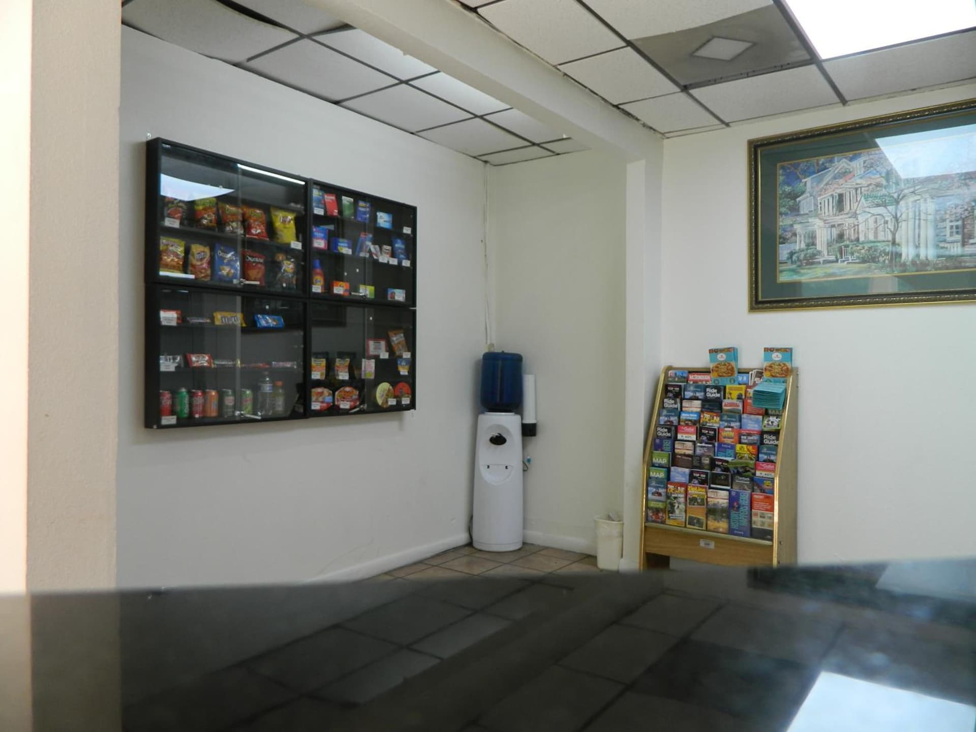 Travel Inn Atlanta property views in Atlanta, GA — gallery photo 3