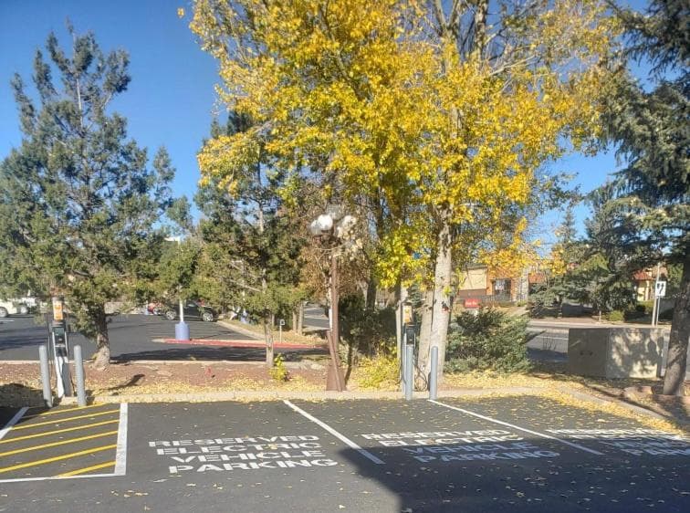 GreenTree Inn Flagstaff property views in Flagstaff, AZ — gallery photo 3