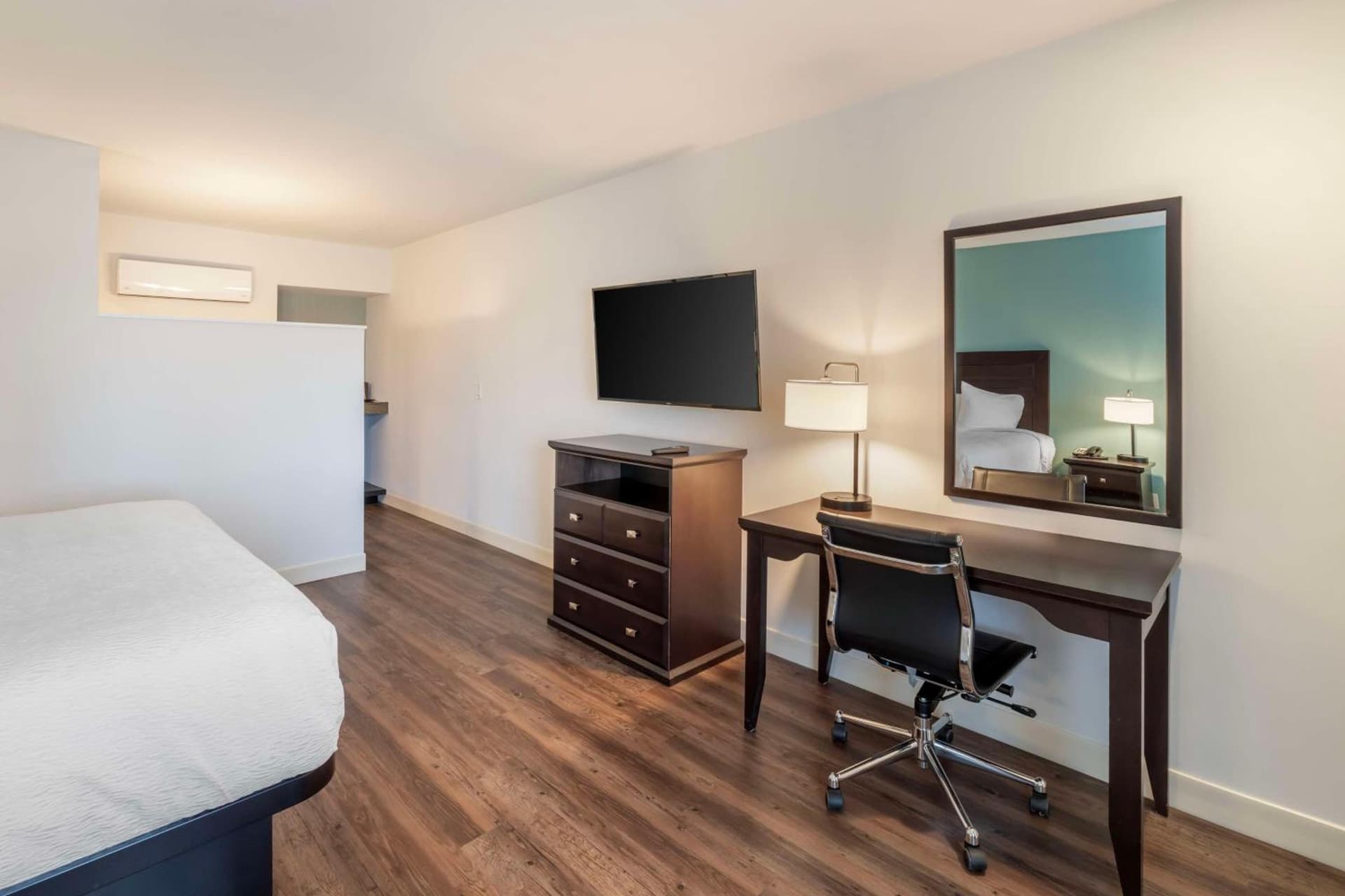 Best Western At Ventura Pier gallery photo in Ventura, CA — image 36