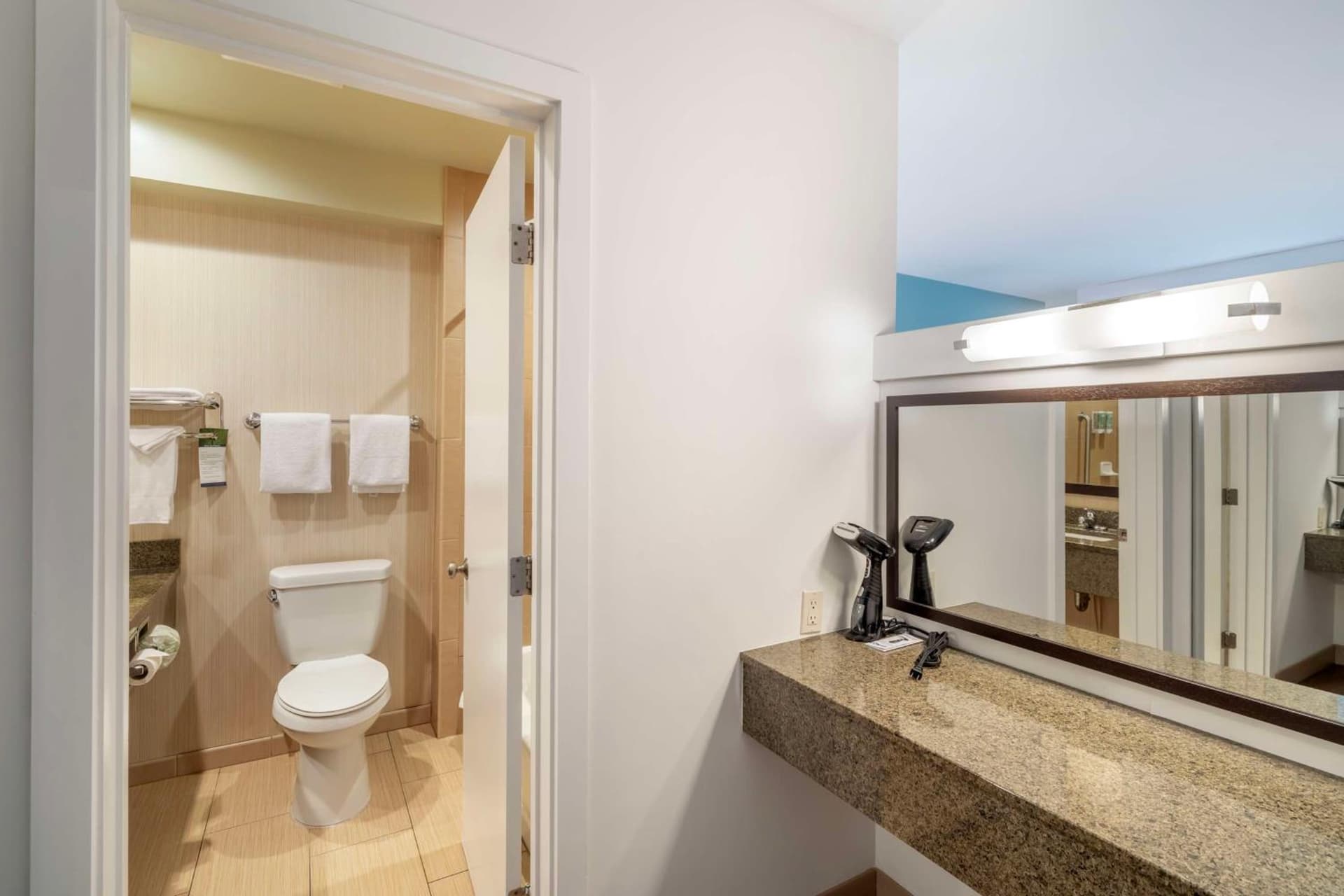 Best Western At Ventura Pier gallery photo in Ventura, CA — image 11