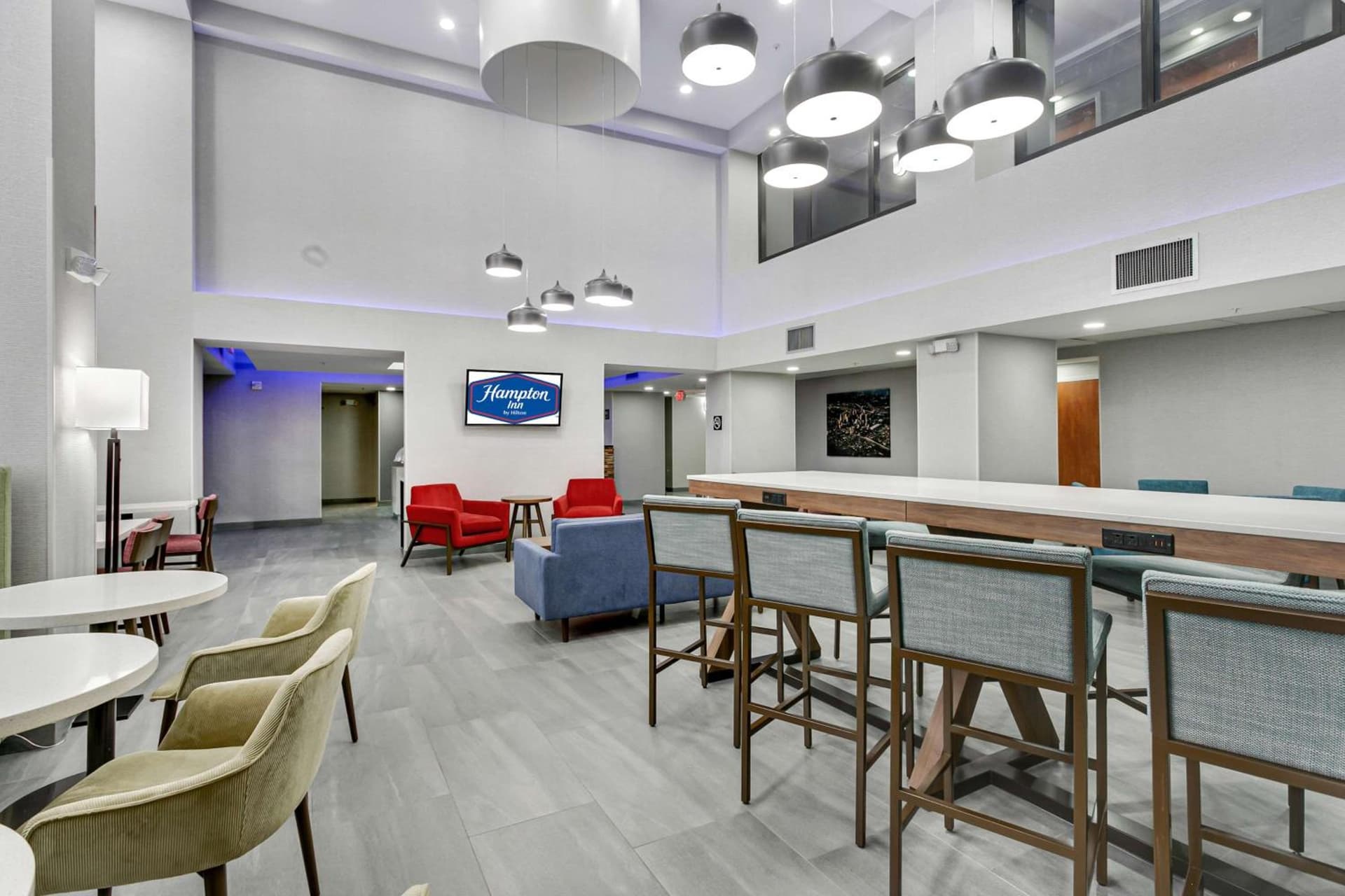 Hampton Inn Houston-Pearland, TX interior in Pearland, TX — gallery photo 2