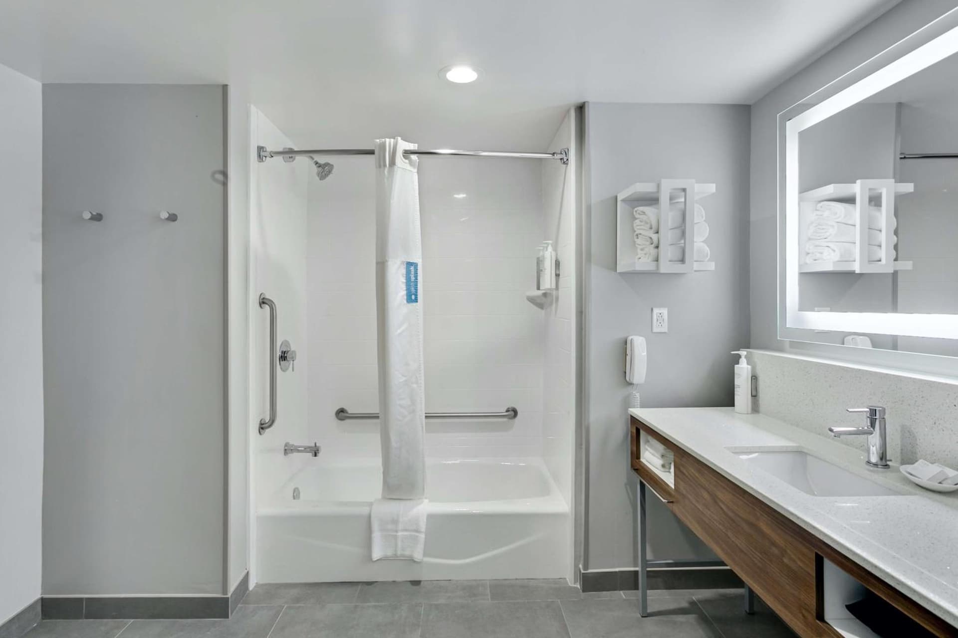 Hampton Inn Houston-Pearland, TX gallery photo in Pearland, TX — image 31