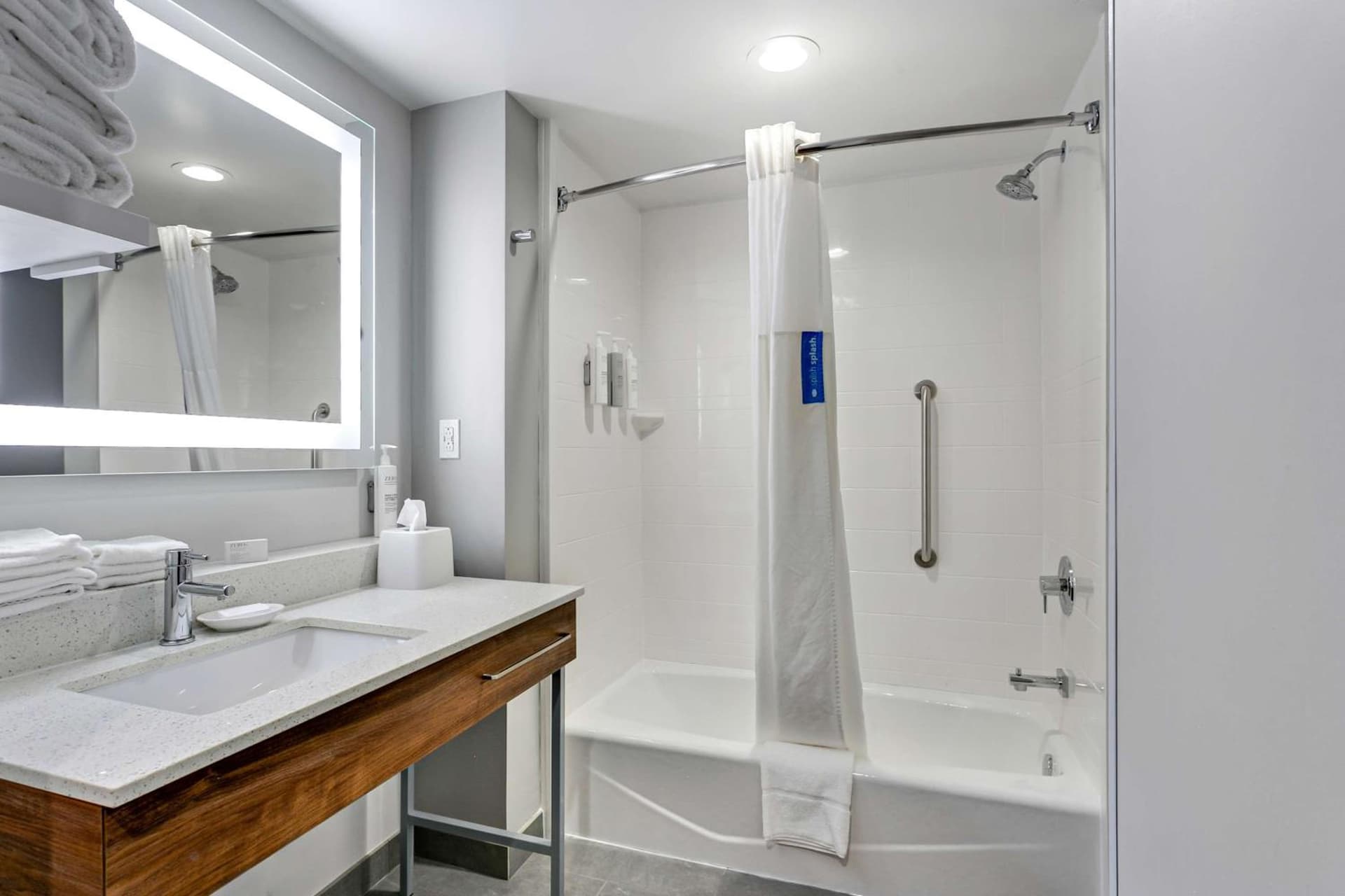 Hampton Inn Houston-Pearland, TX gallery photo in Pearland, TX — image 18
