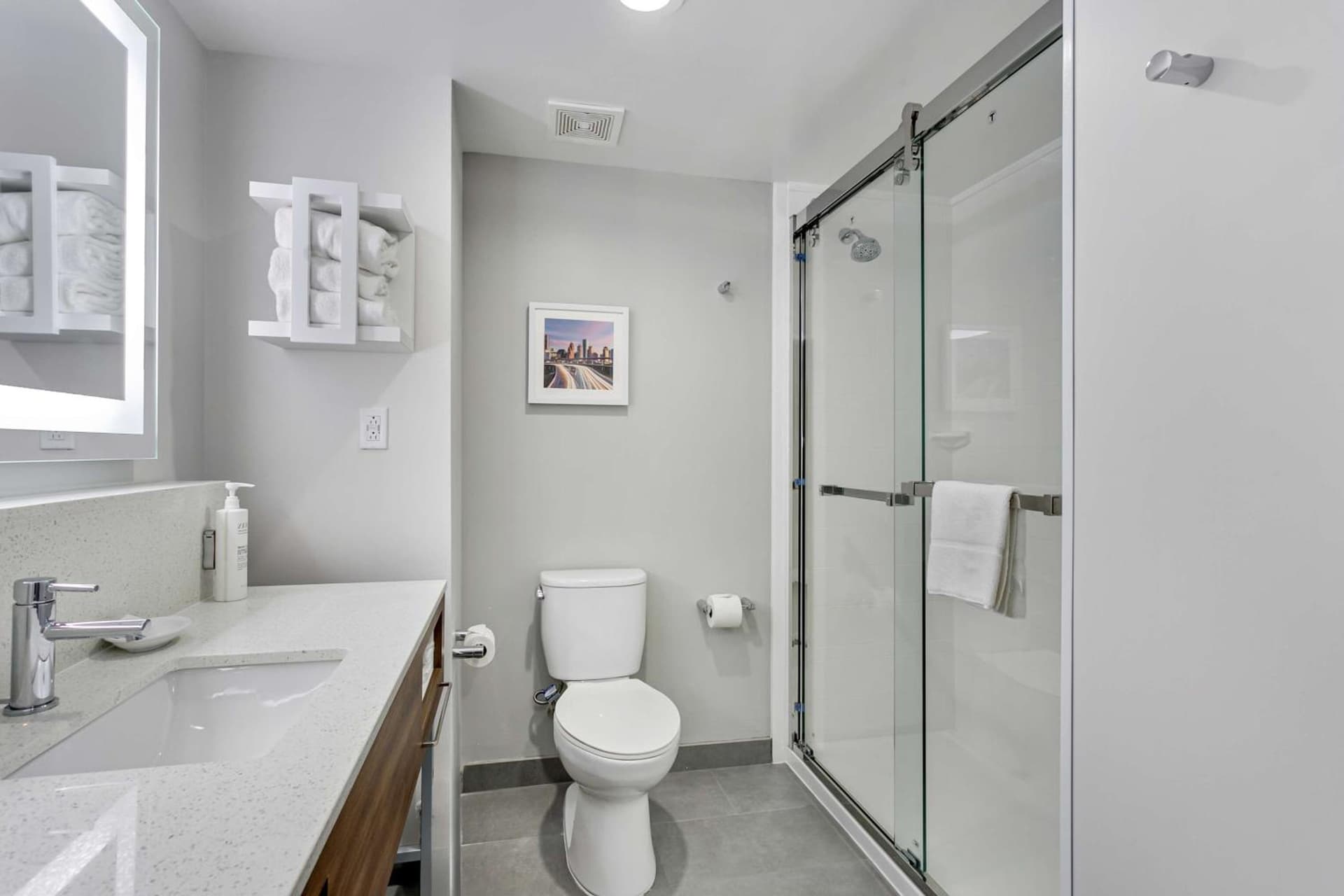 Hampton Inn Houston-Pearland, TX gallery photo in Pearland, TX — image 41