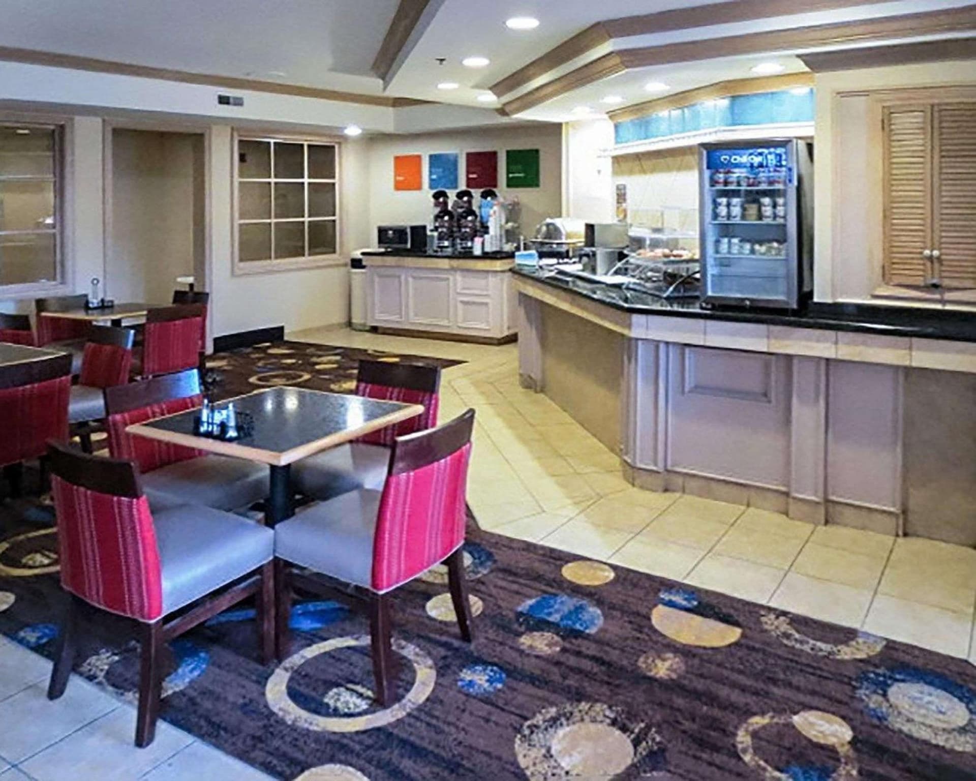 Comfort Suites Fort Wayne - Southwest gallery photo in Fort Wayne, IN — image 17
