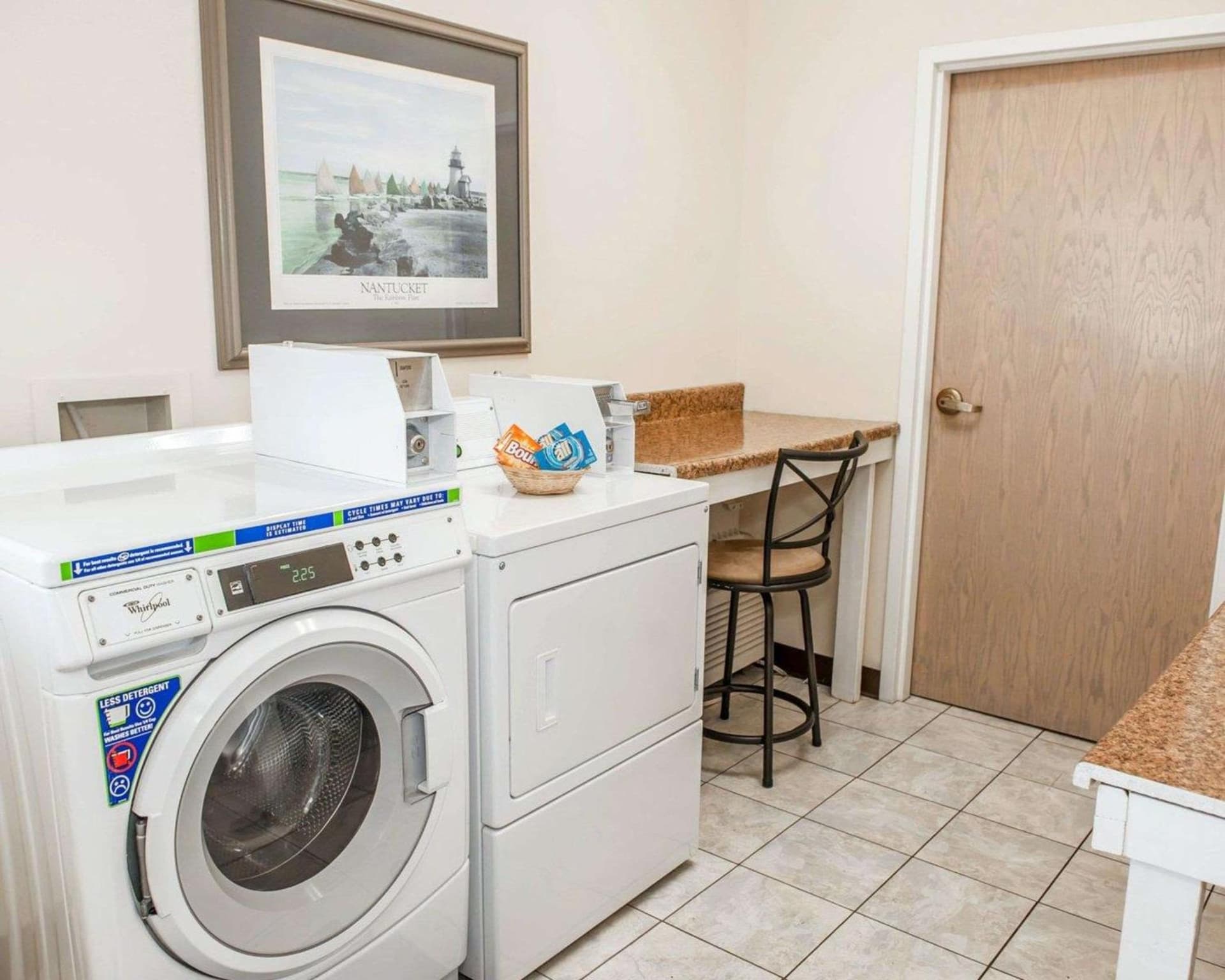 Comfort Suites Fort Wayne - Southwest gallery photo in Fort Wayne, IN — image 12