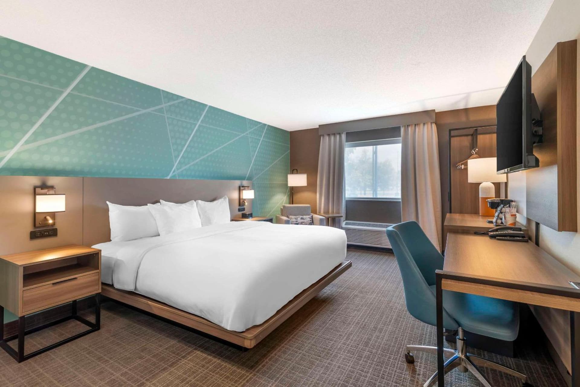 Comfort Inn & Suites Saratoga Springs gallery photo in Saratoga Springs, NY — image 30
