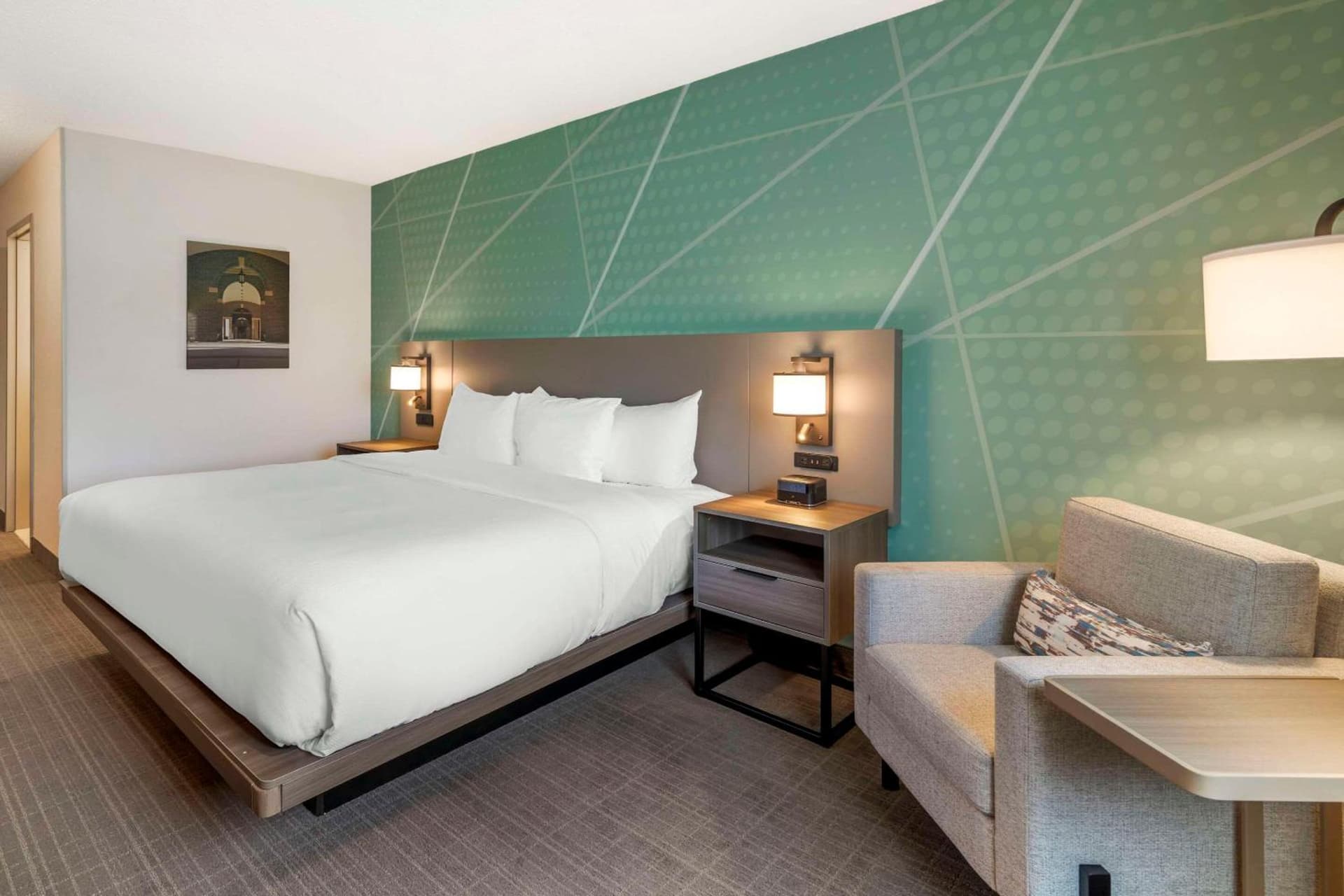 Comfort Inn & Suites Saratoga Springs gallery photo in Saratoga Springs, NY — image 23