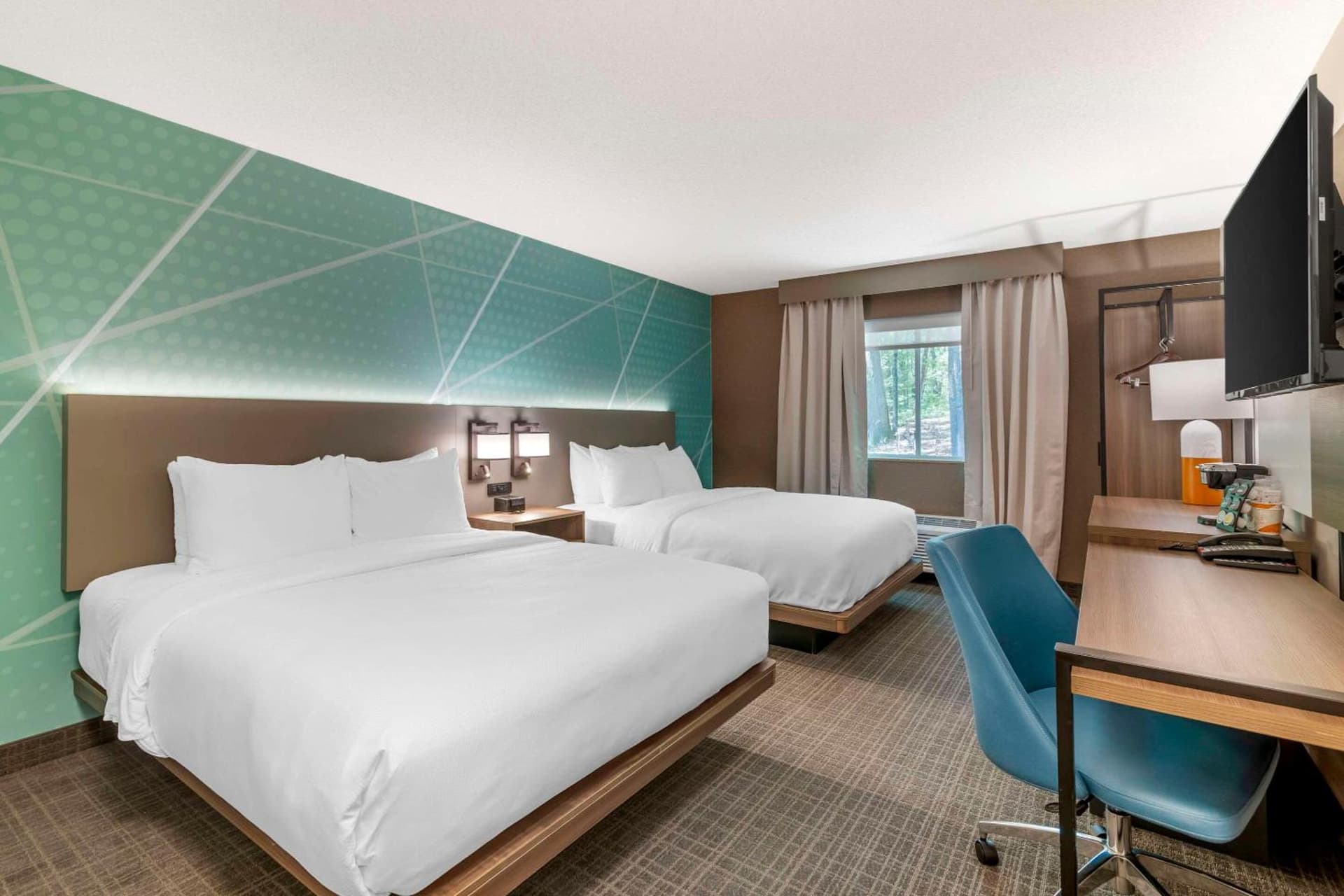 Comfort Inn & Suites Saratoga Springs gallery photo in Saratoga Springs, NY — image 39