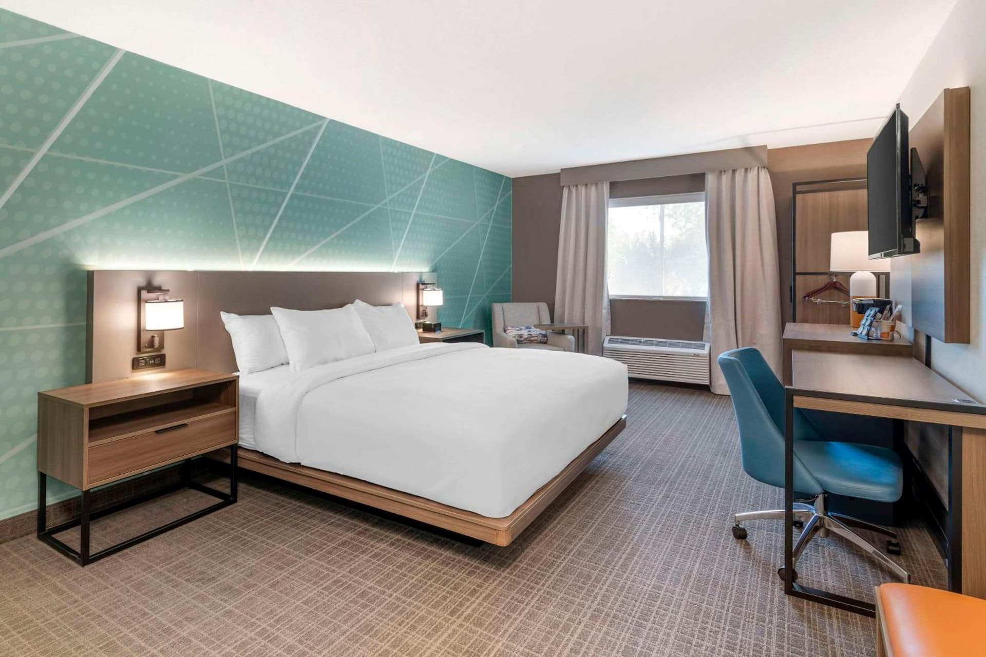 Comfort Inn & Suites Saratoga Springs gallery photo in Saratoga Springs, NY — image 36